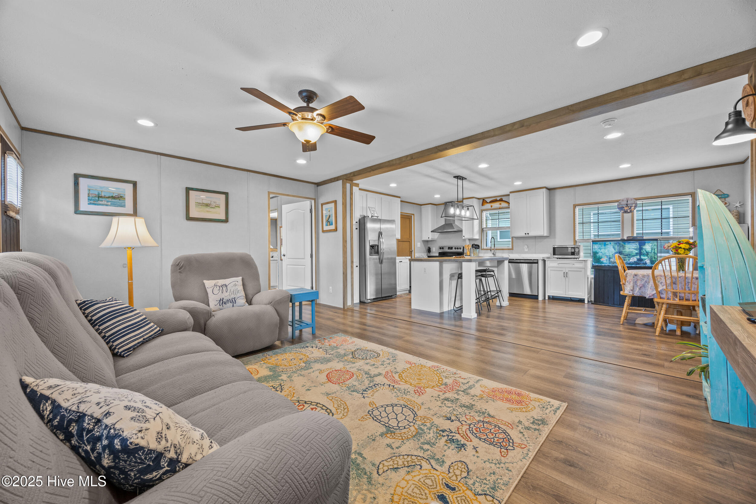 100542726 | Photo 12