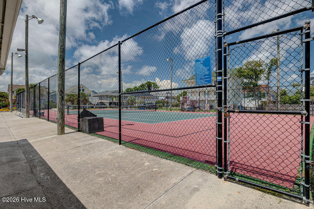 100562699 | Photo 42