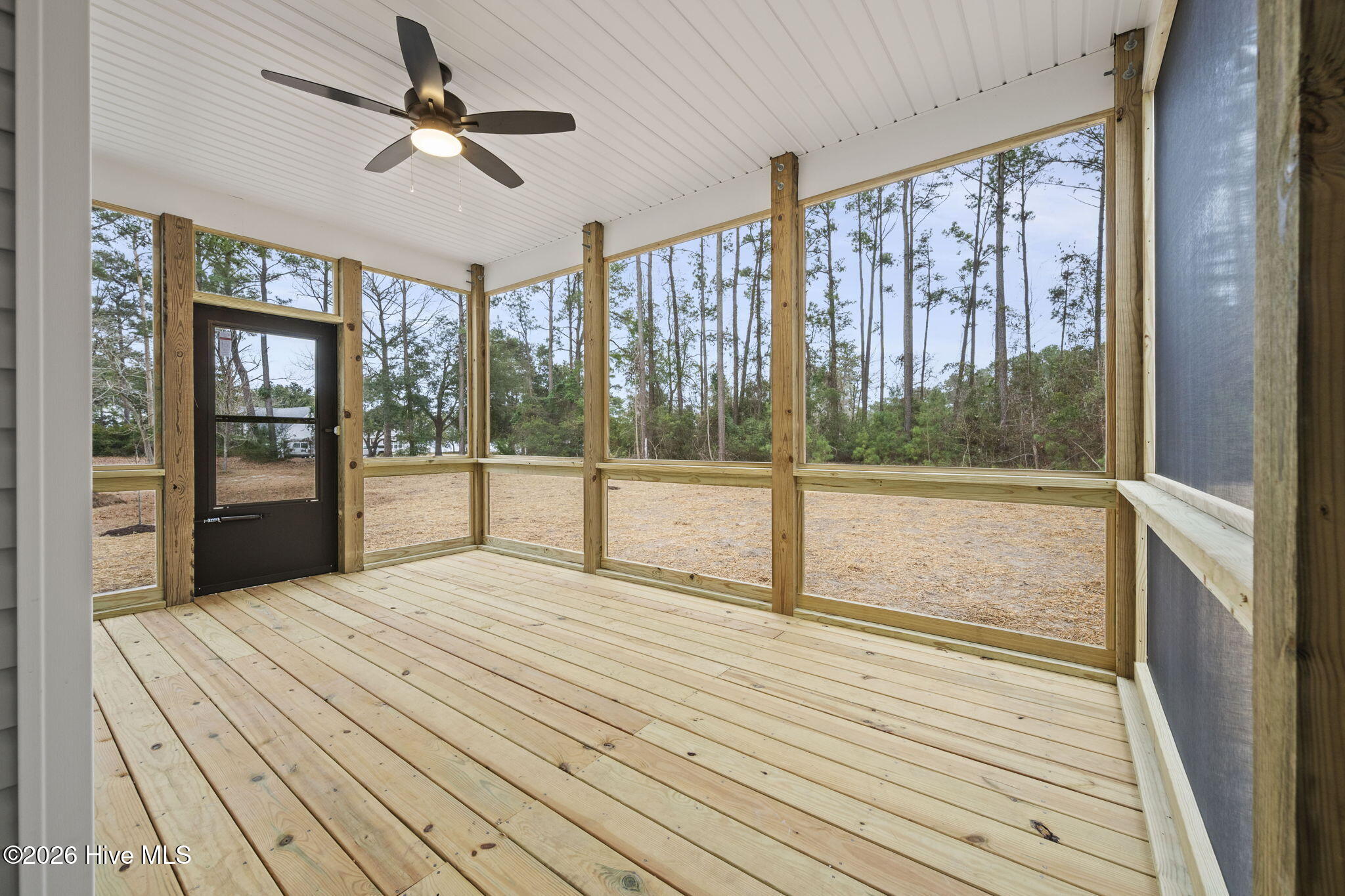 100516022 | Photo 67