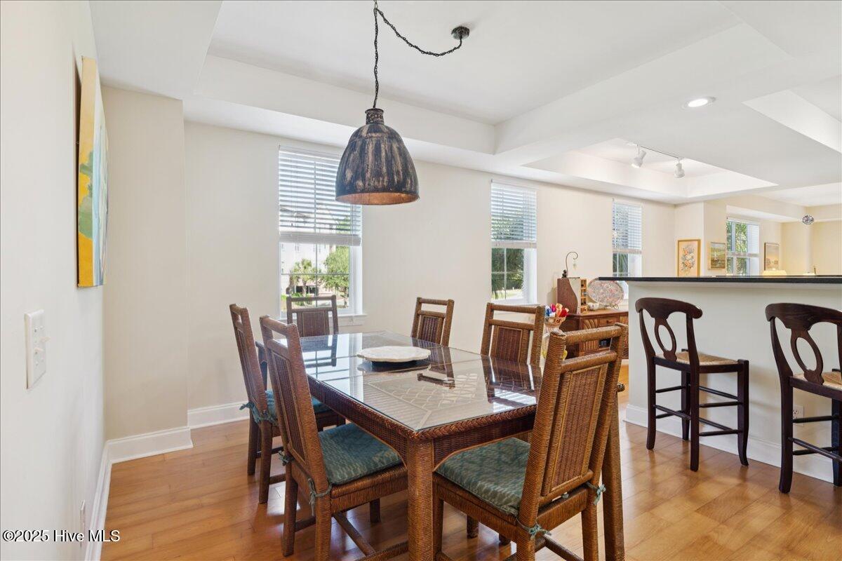 100553393 | Photo 24