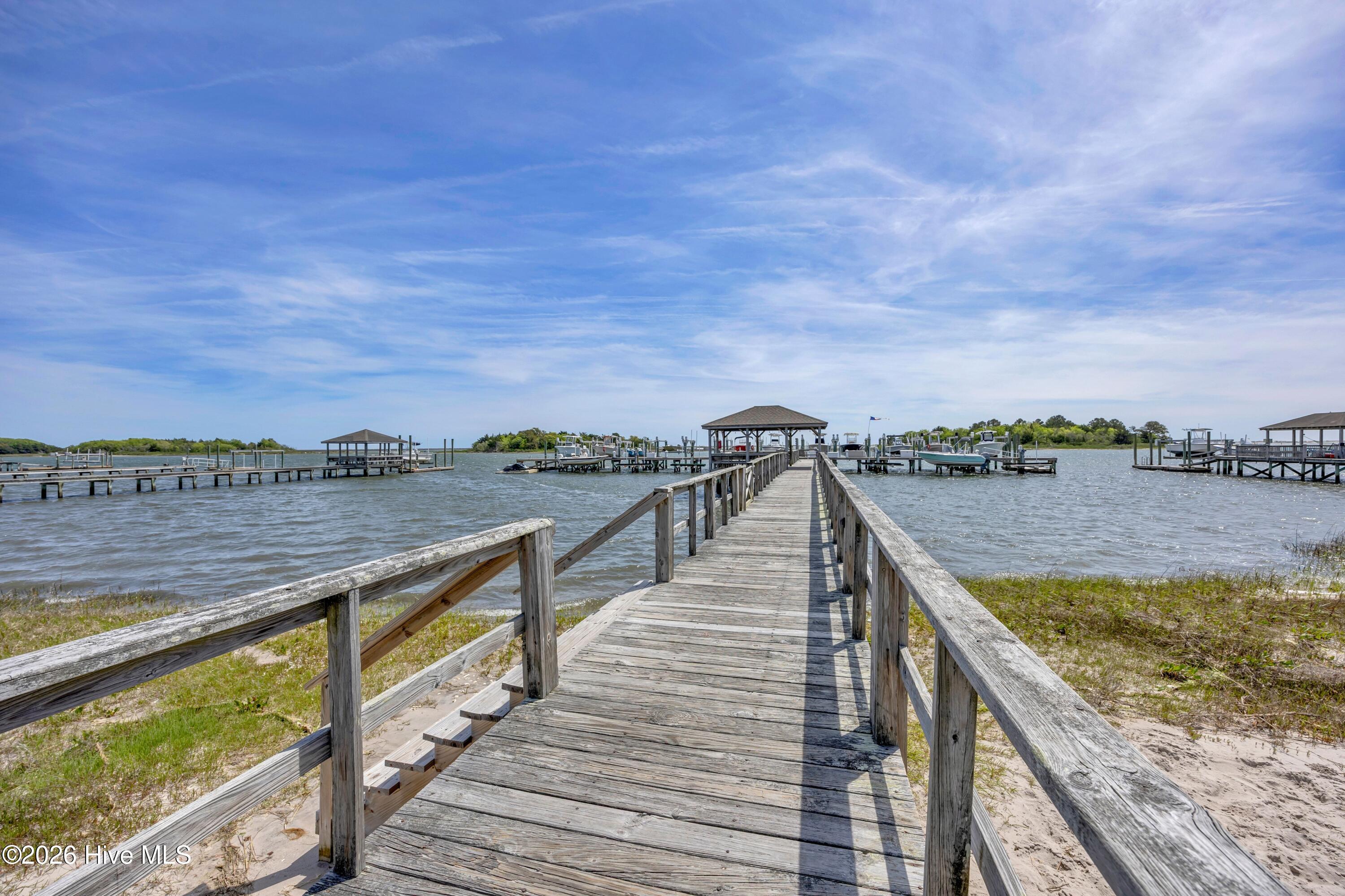 100566048 | Photo 67