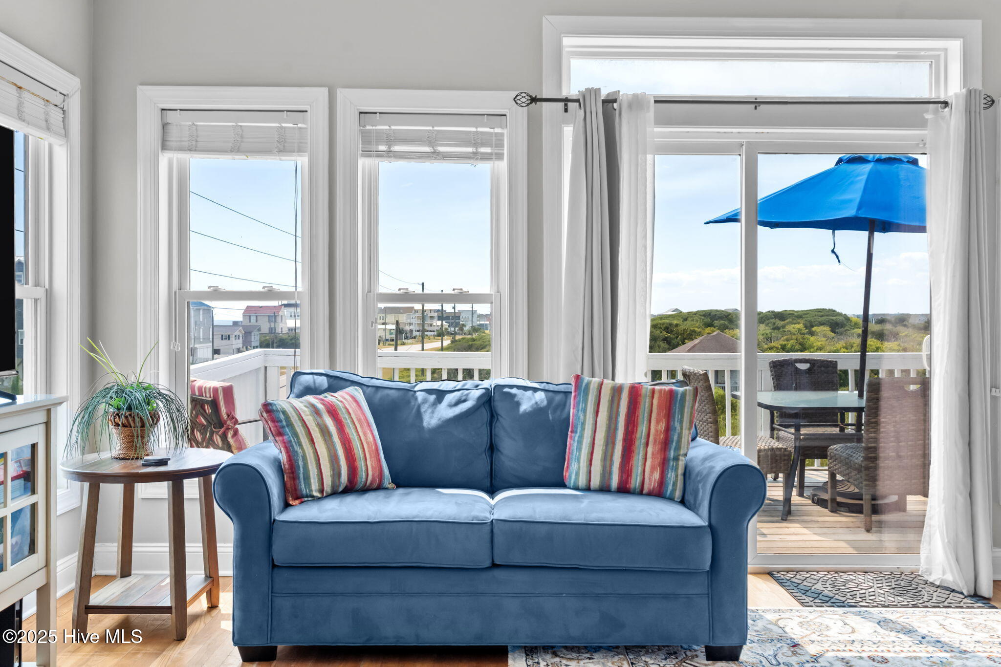 100538921 | Photo 42