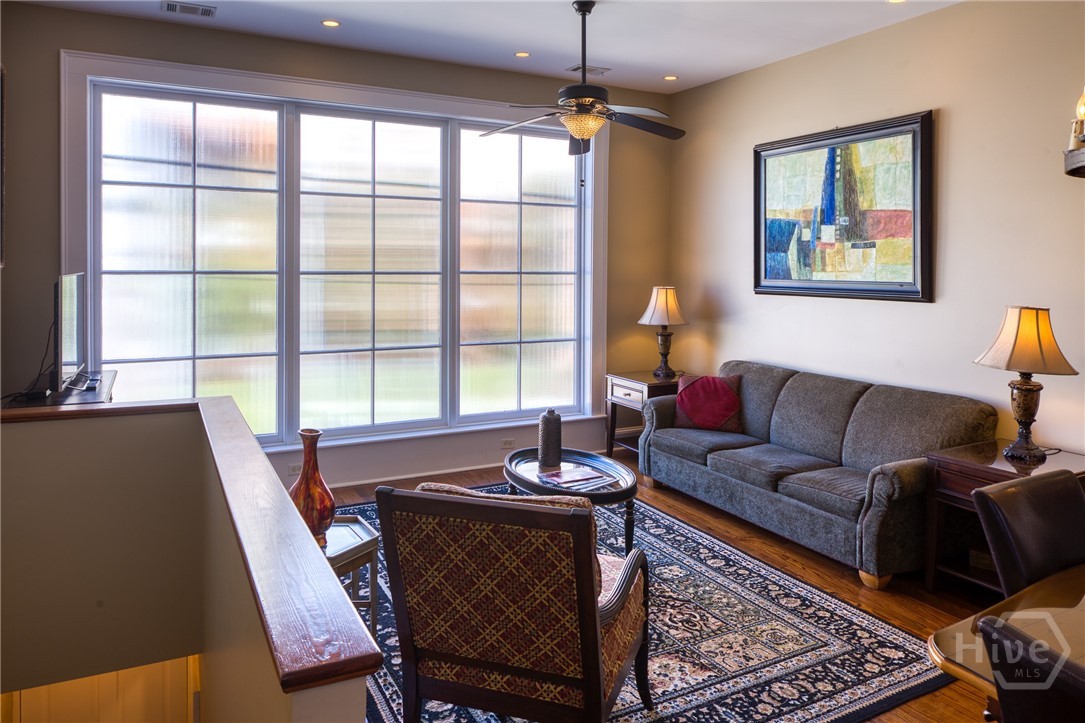 14 E Taylor Street, Savannah, GA, 31401