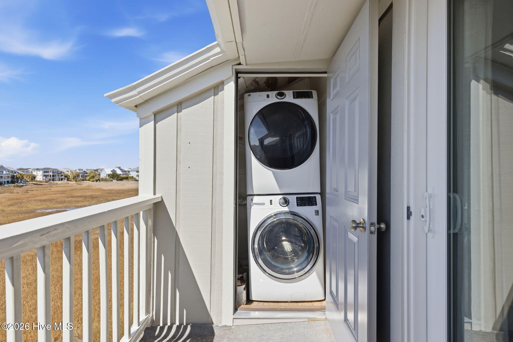 100556792 | Photo 36