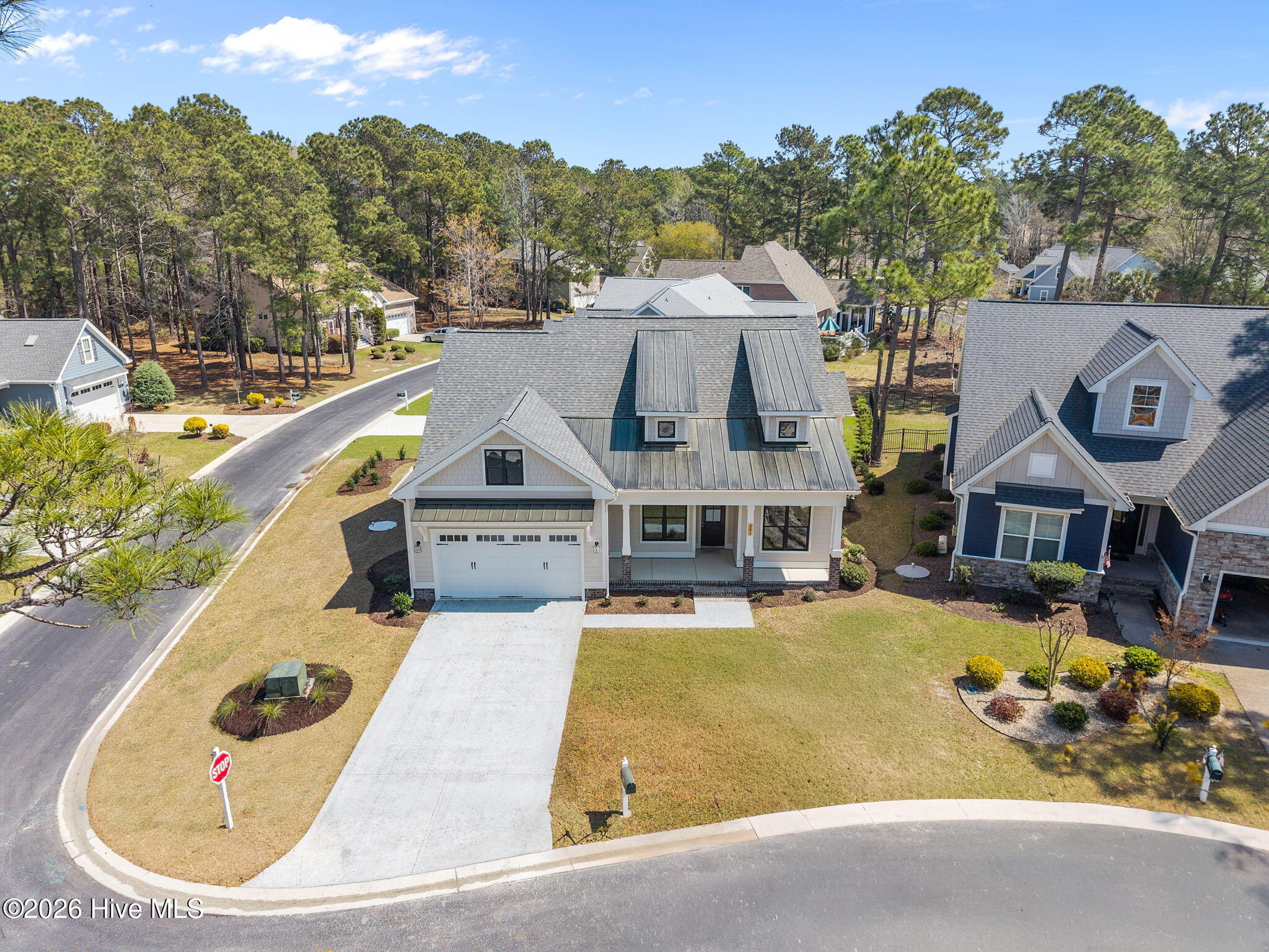 100564370 | Photo 54