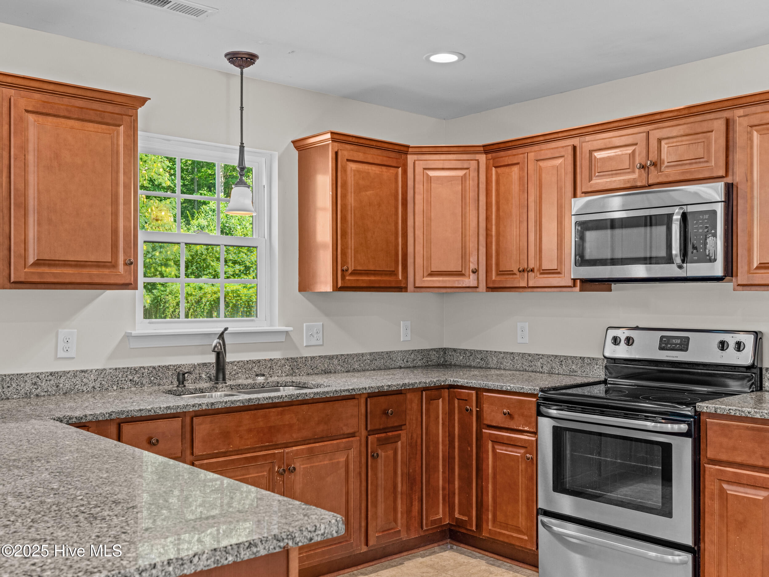 129 Fire Tower Road, Richlands, NC 28574 – photo 14: 025a1402