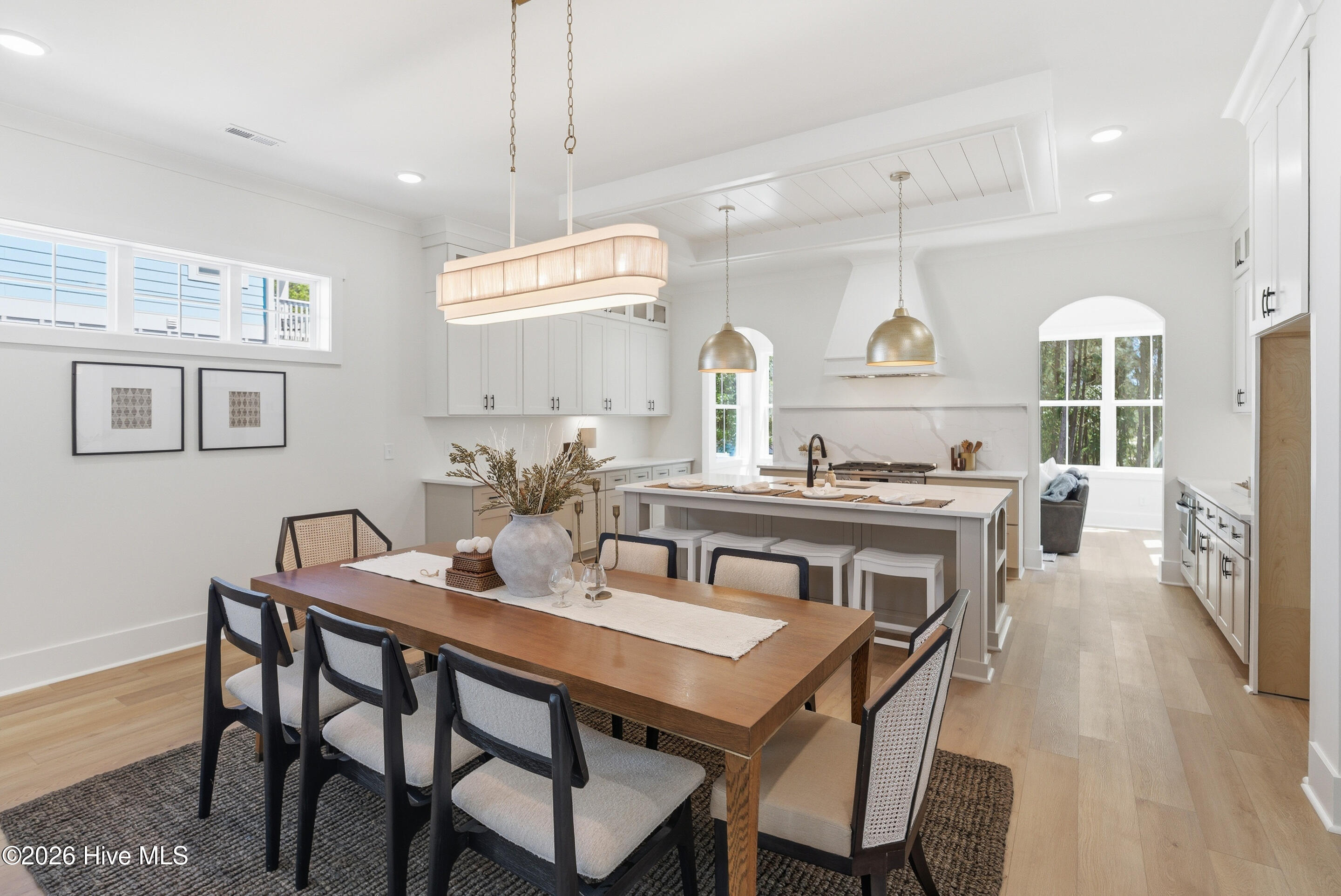 100564913 | Photo 18