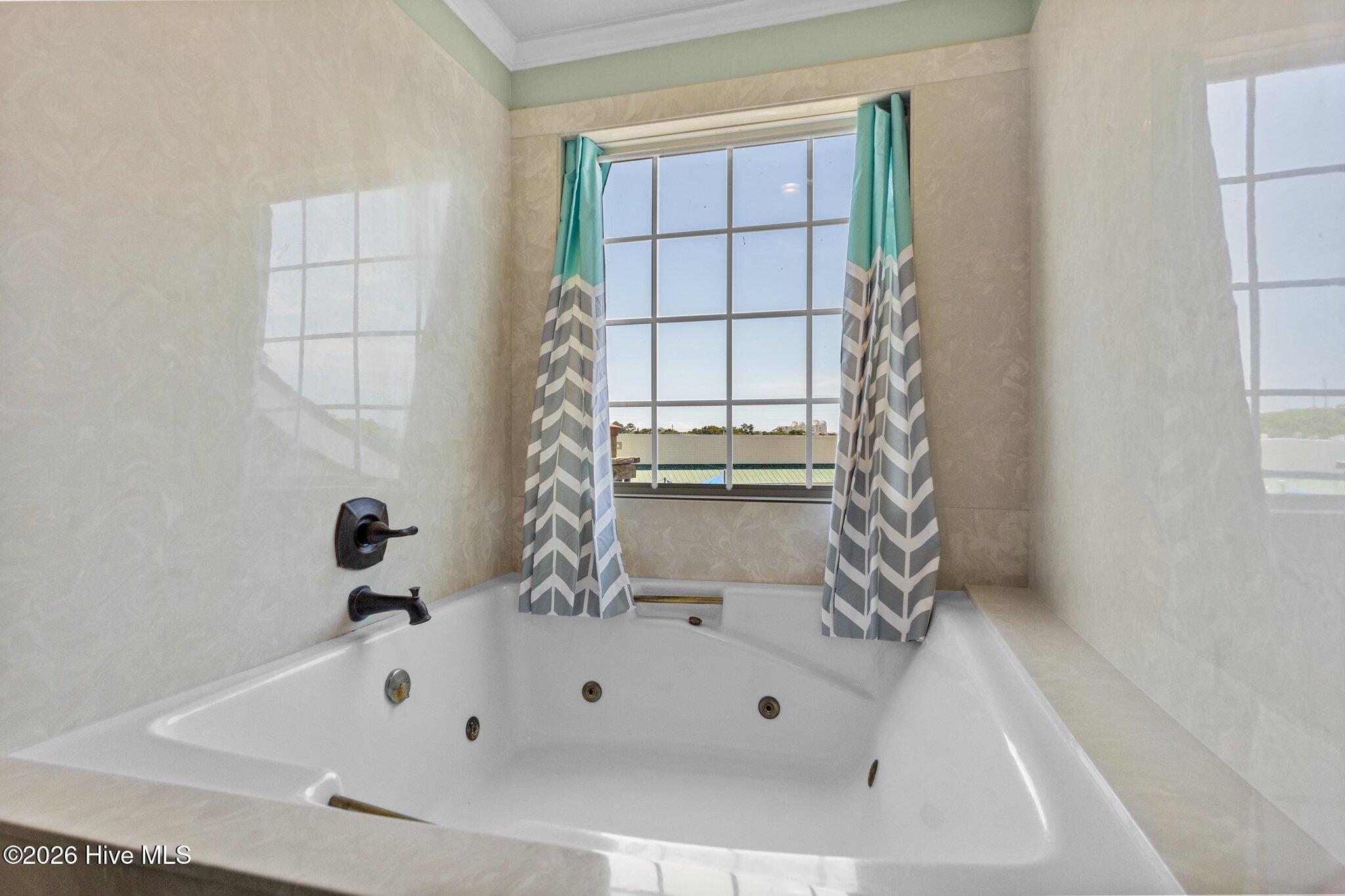 8711 Emerald Plantation Road 302,Emerald Isle