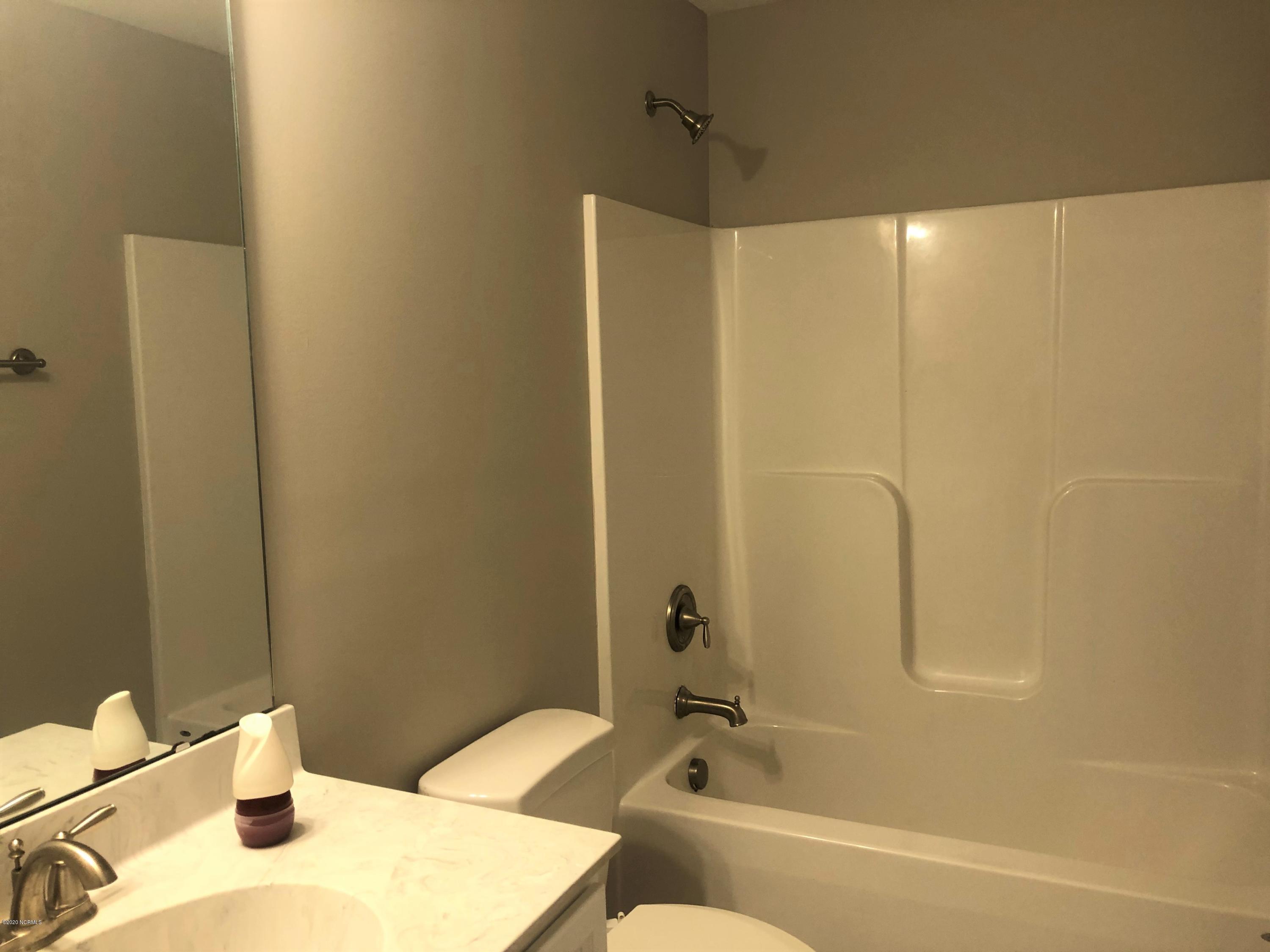 100551494 | Photo 11