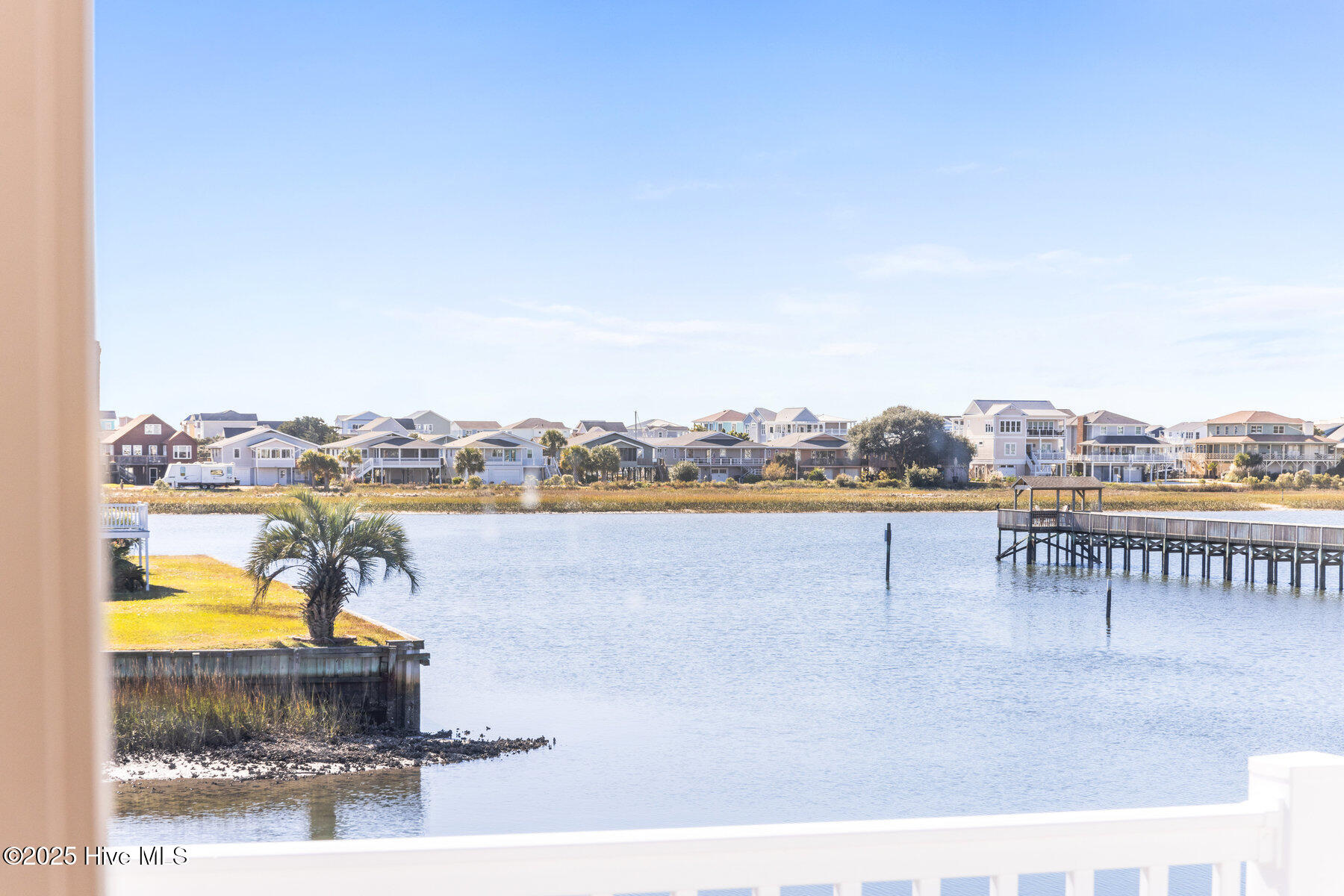 100542757 | Photo 46