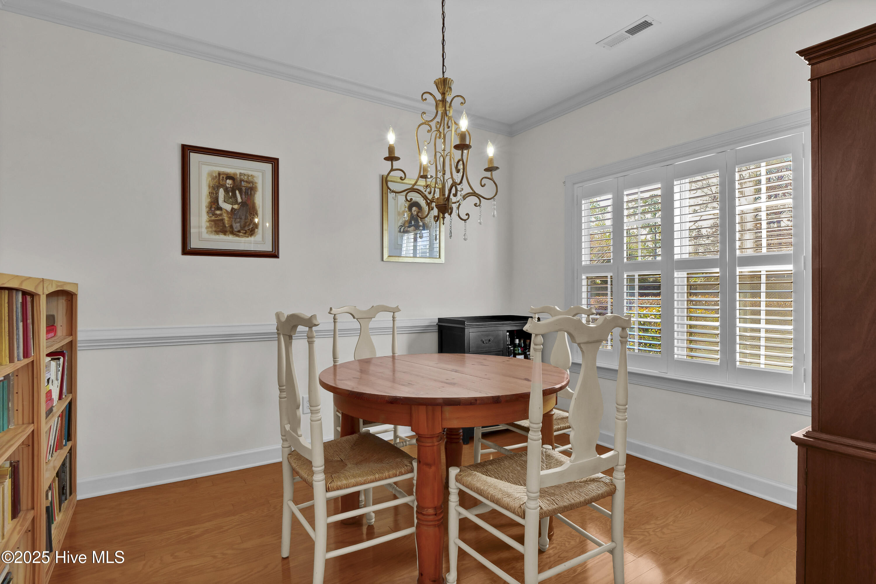 100547424 | Photo 11