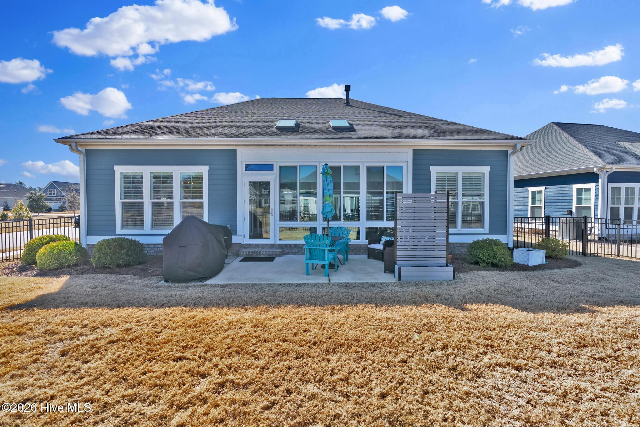 100555109 | Photo 30