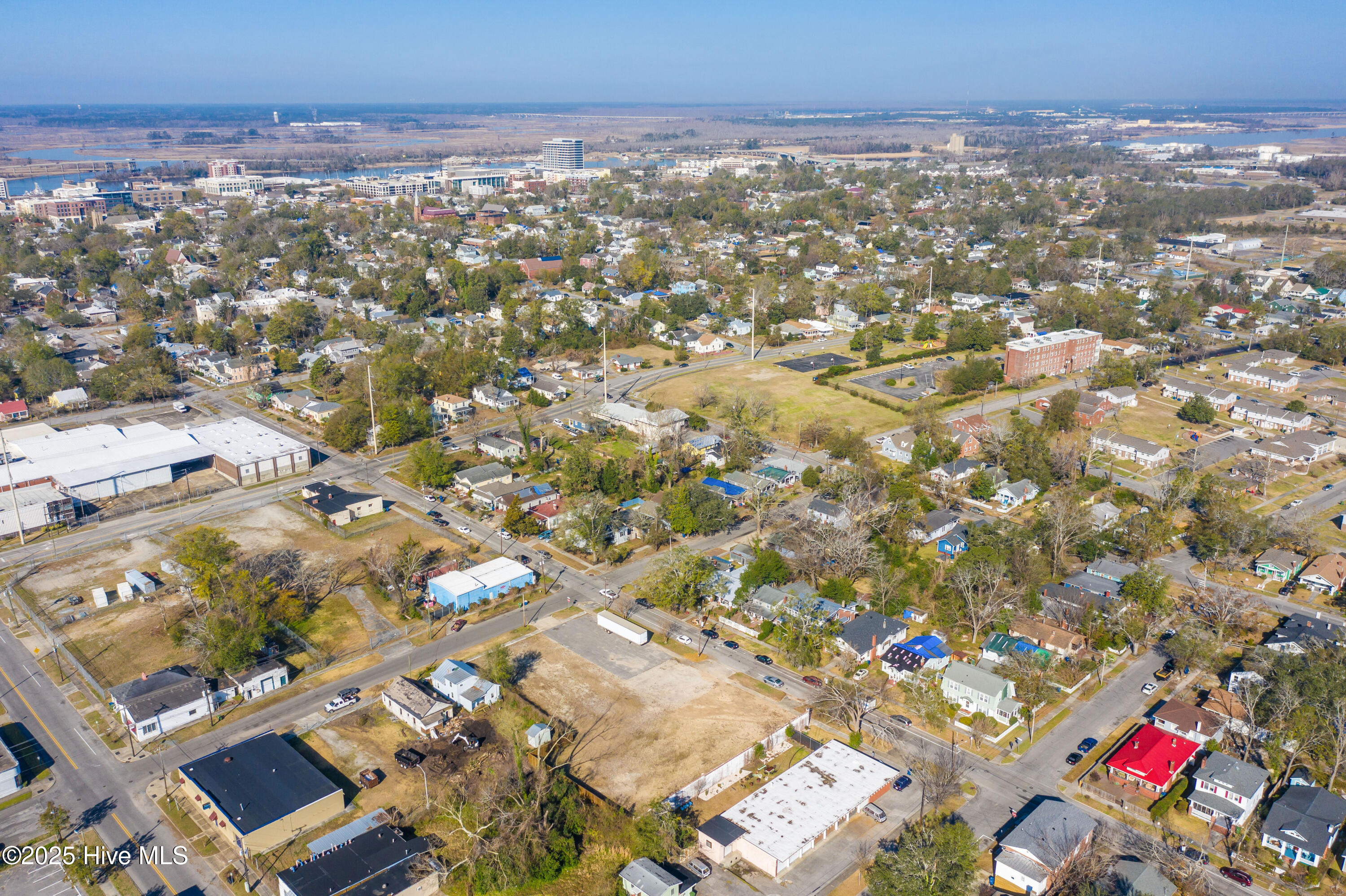 100490623 | Photo 24