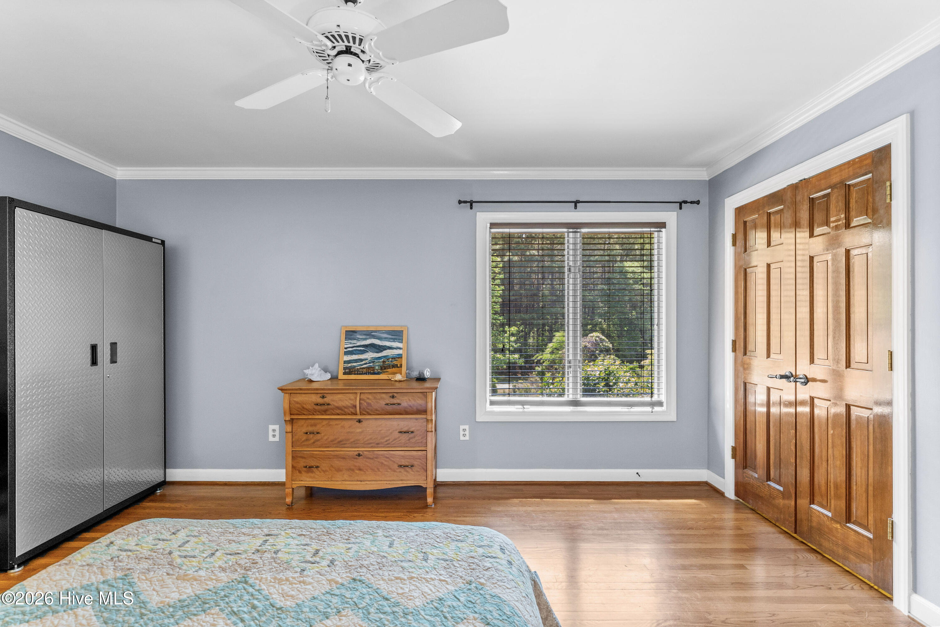 100569922 | Photo 35