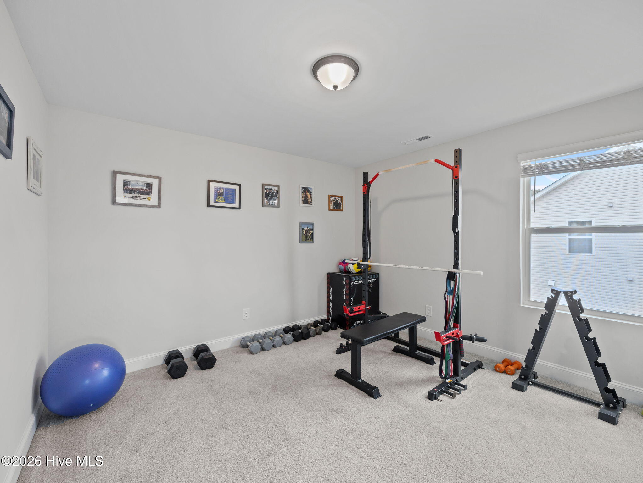 100562979 | Photo 24