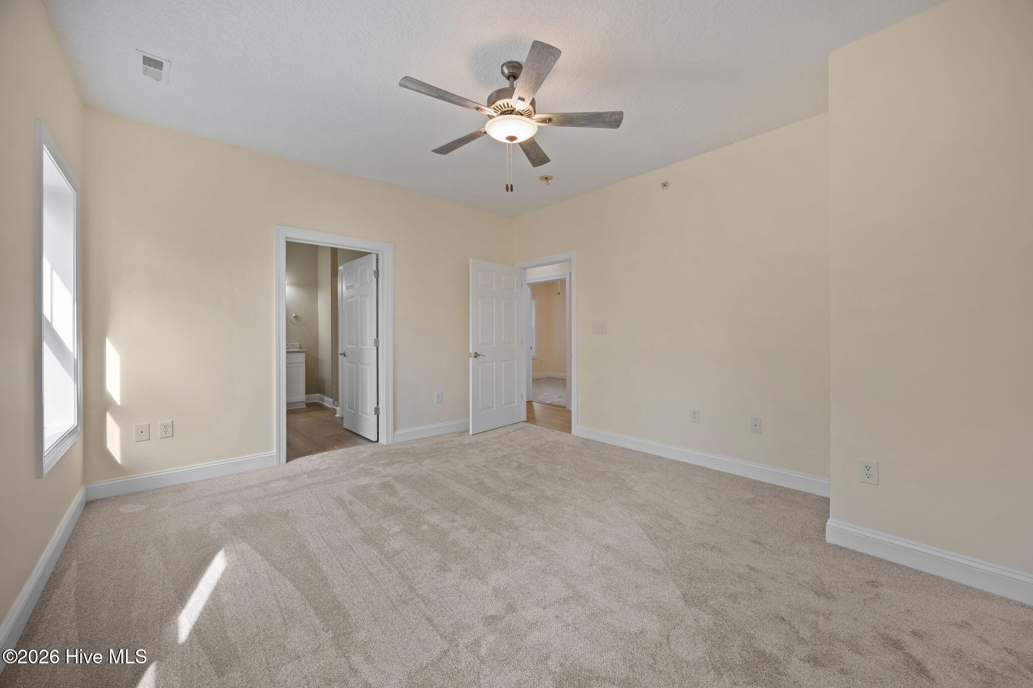 200 Lighthouse Lane UNIT B3, Cedar Point, NC, 28584