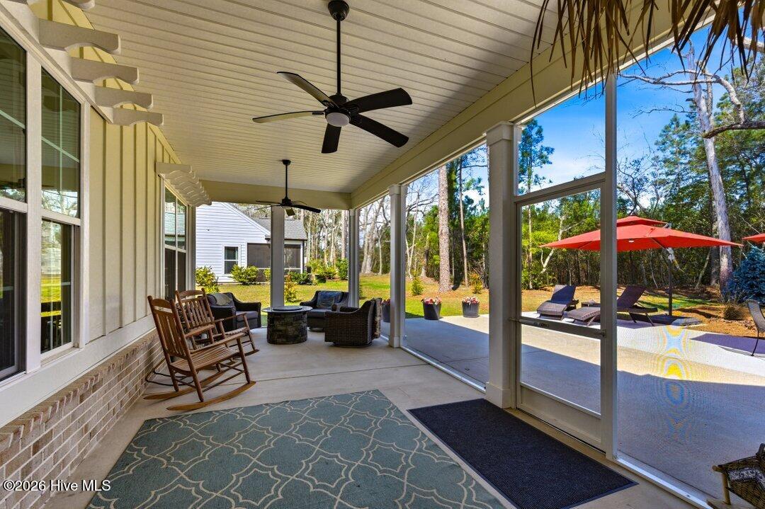 100560083 | Photo 39