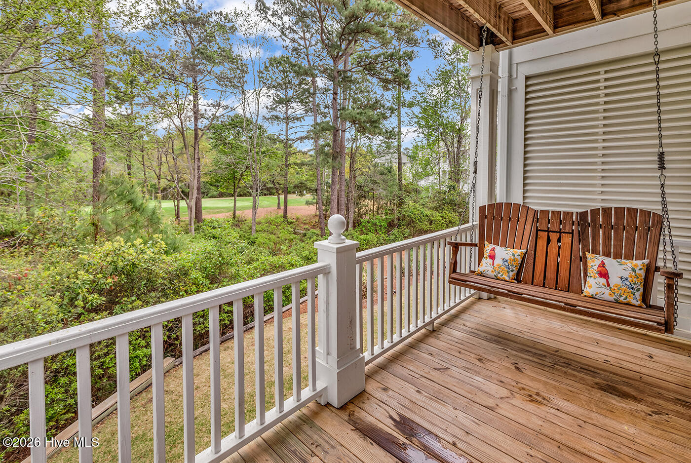 100566110 | Photo 42