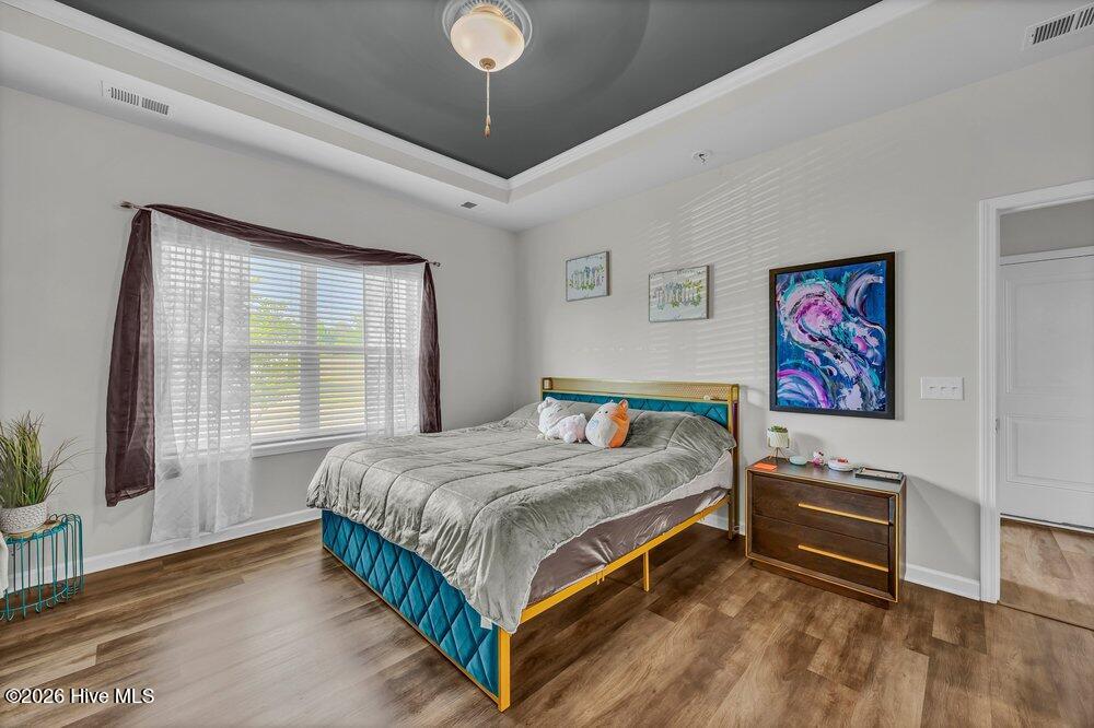 100569787 | Photo 14