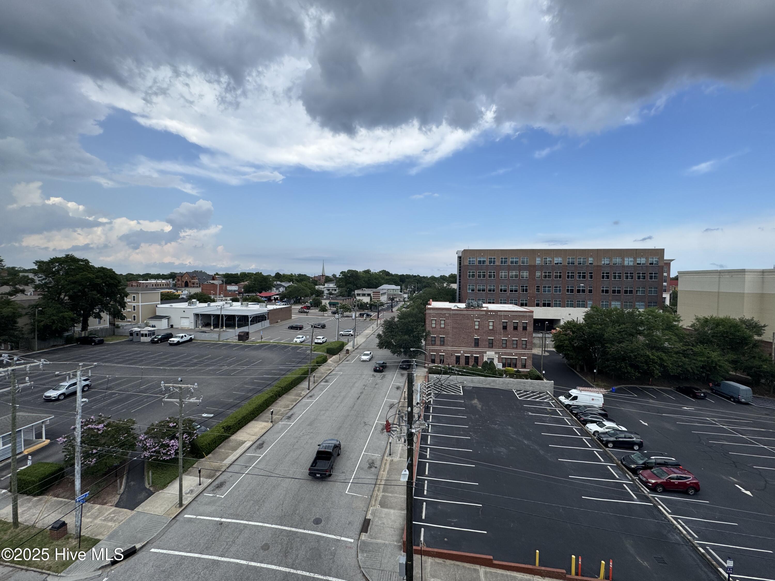 100515409 | Photo 21