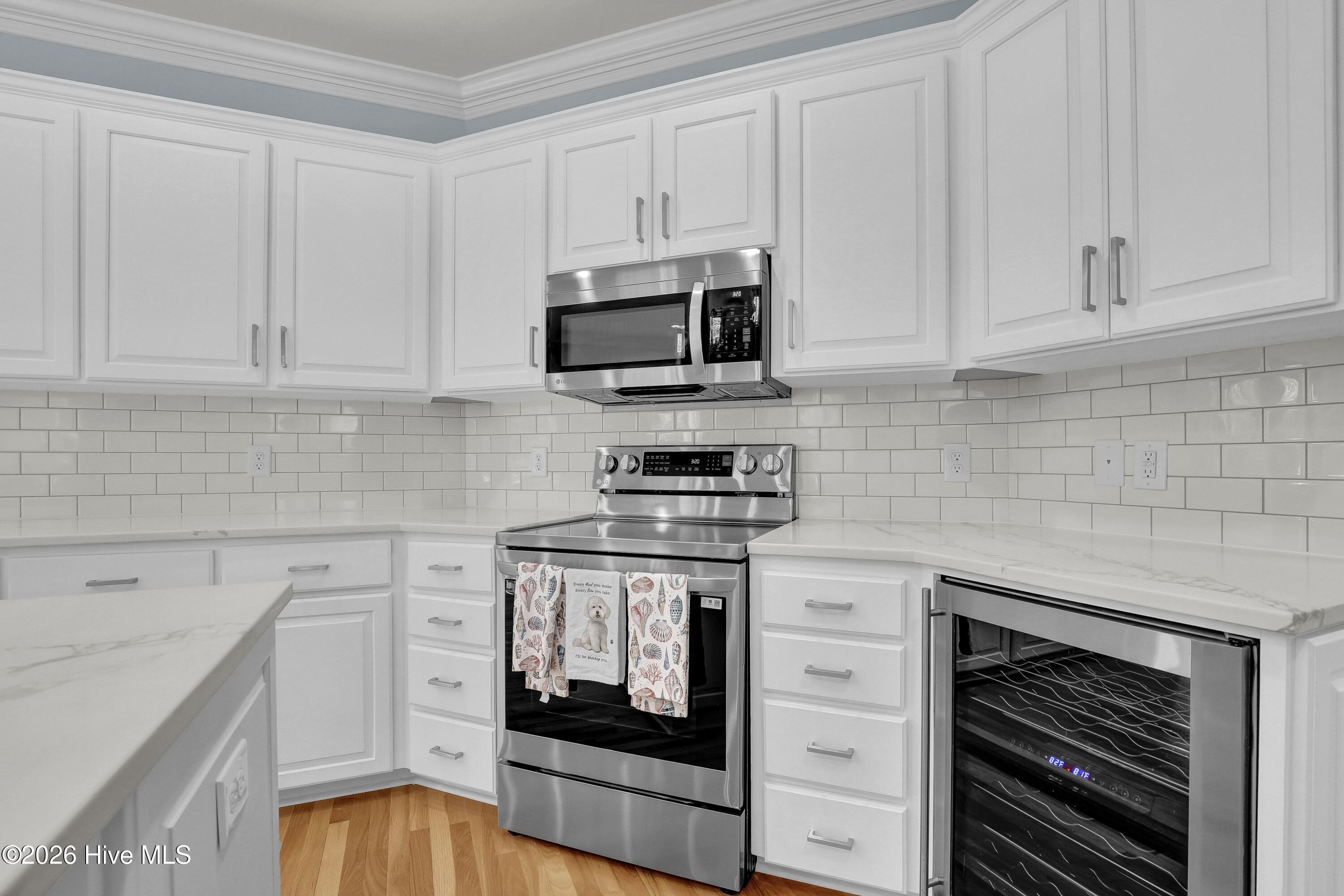 100567806 | Photo 19