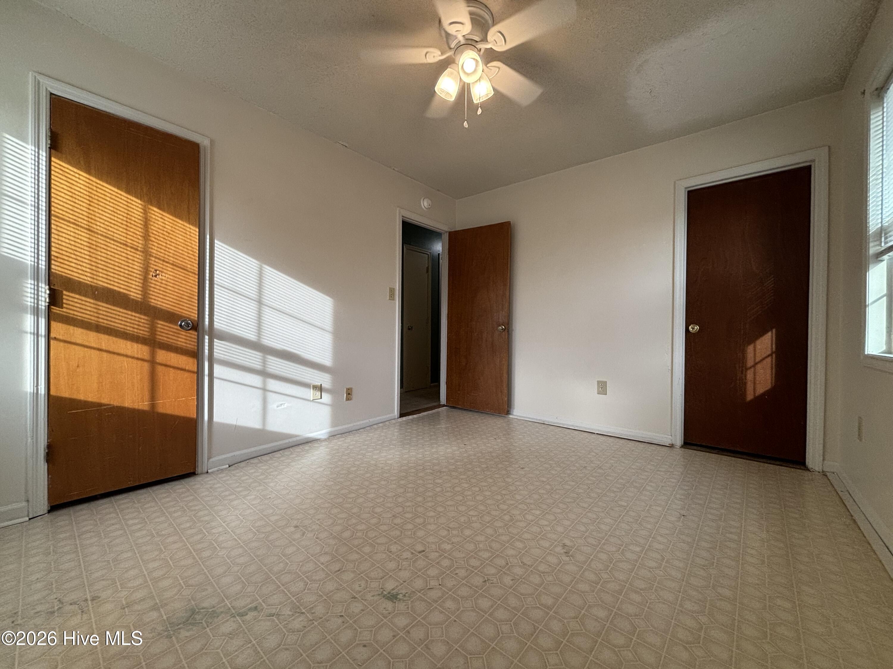 100561528 | Photo 10