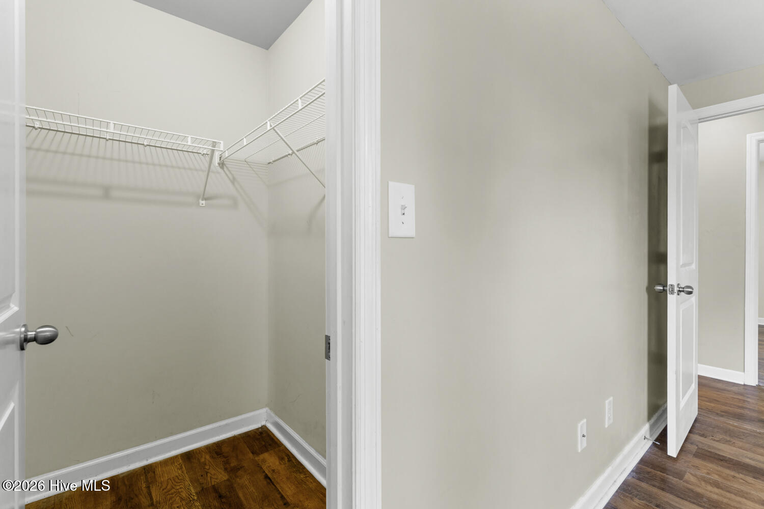 100534497 | Photo 36