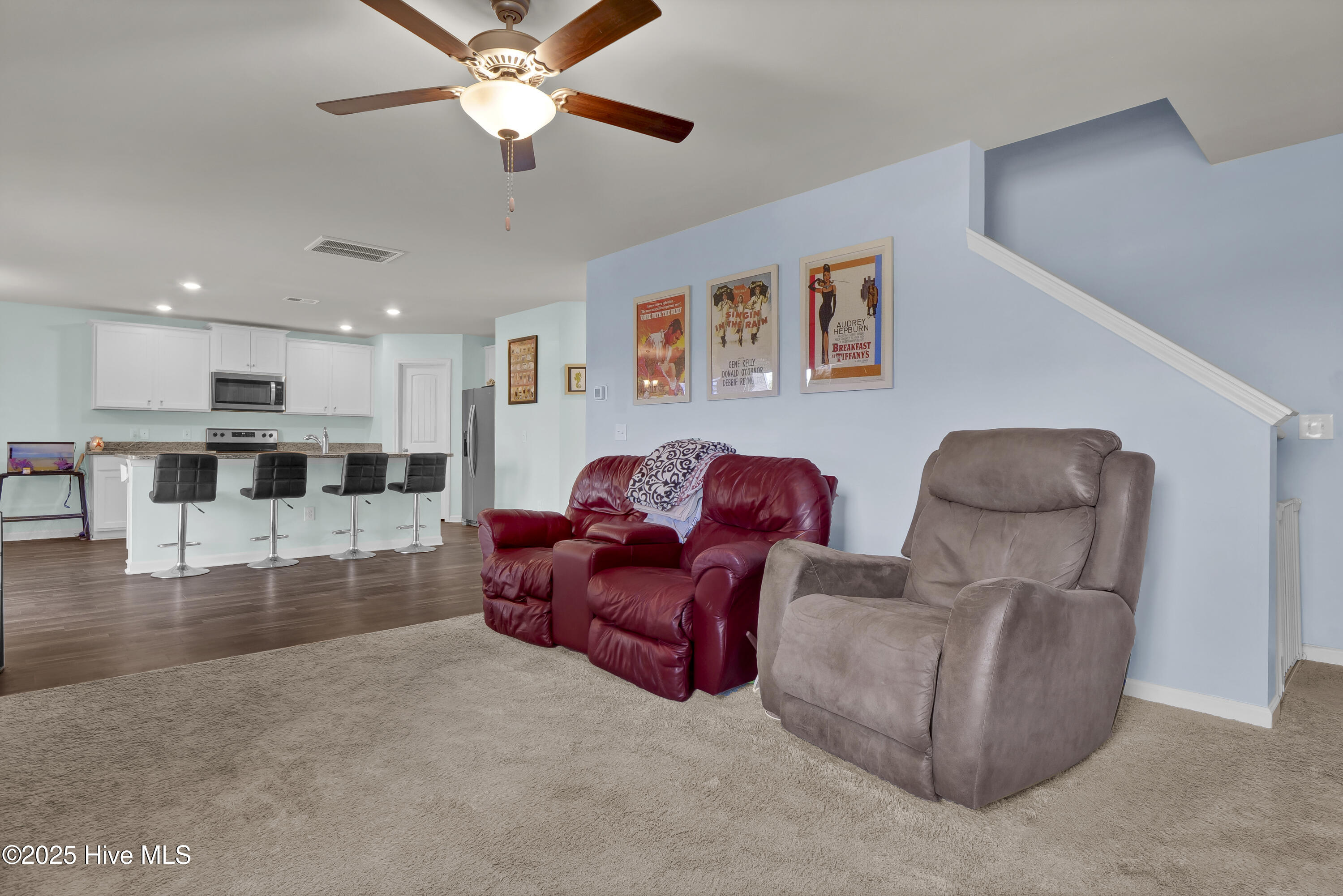 100533254 | Photo 12