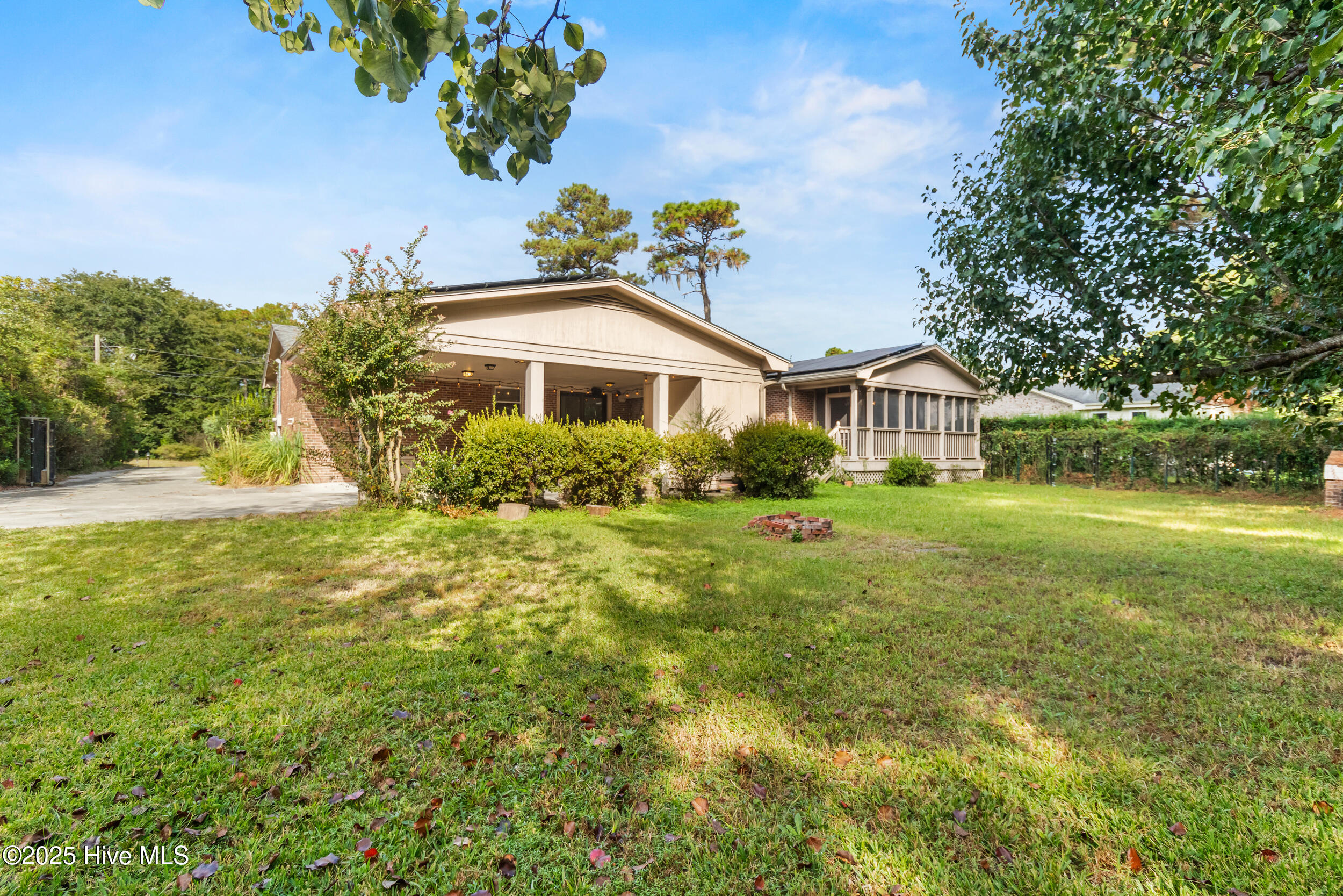 100535296 | Photo 32