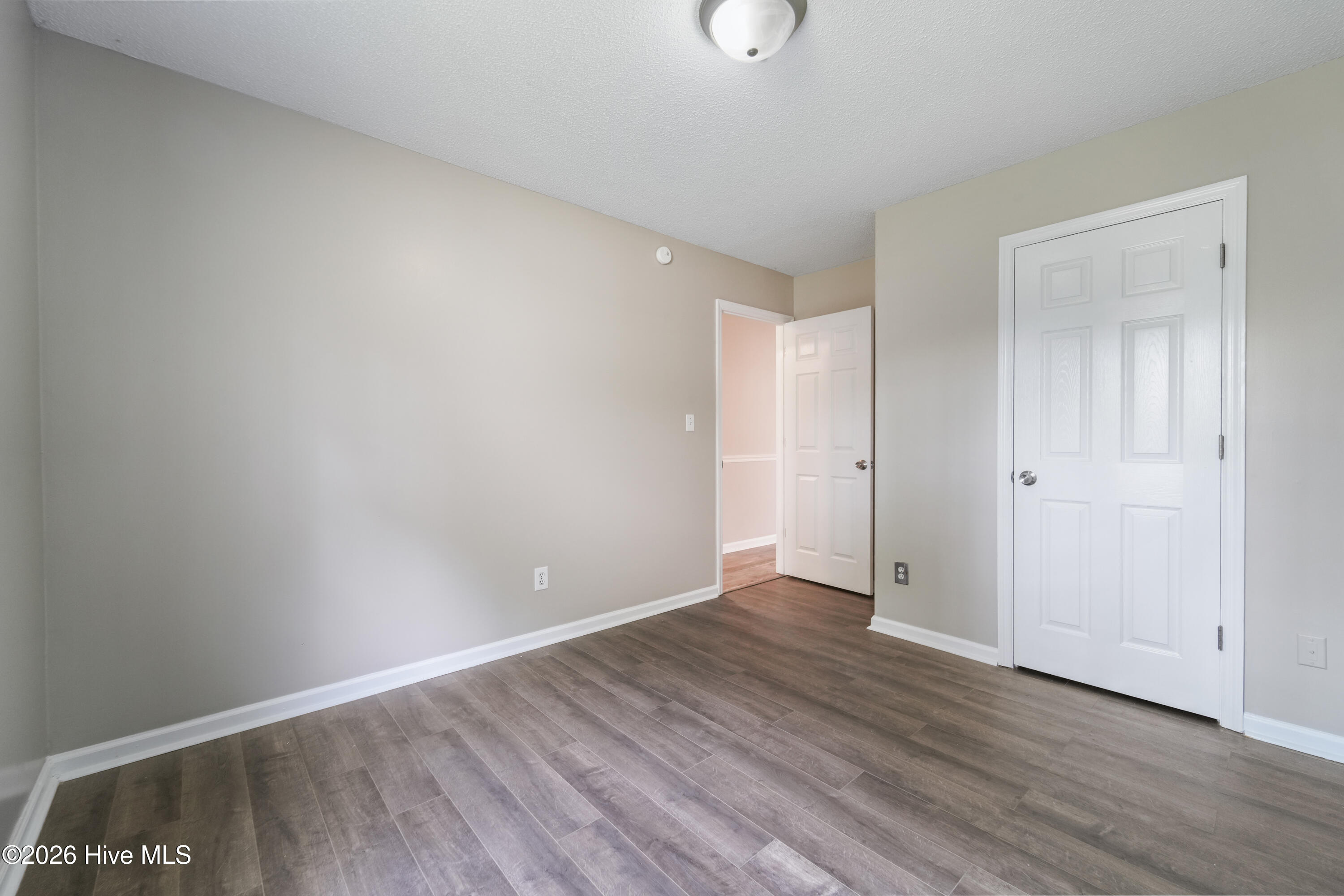 100561681 | Photo 26