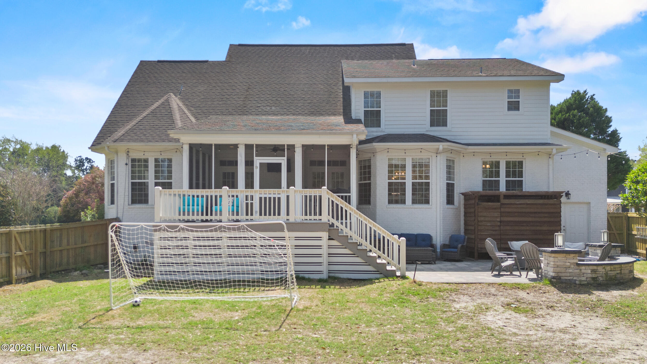 100565771 | Photo 67