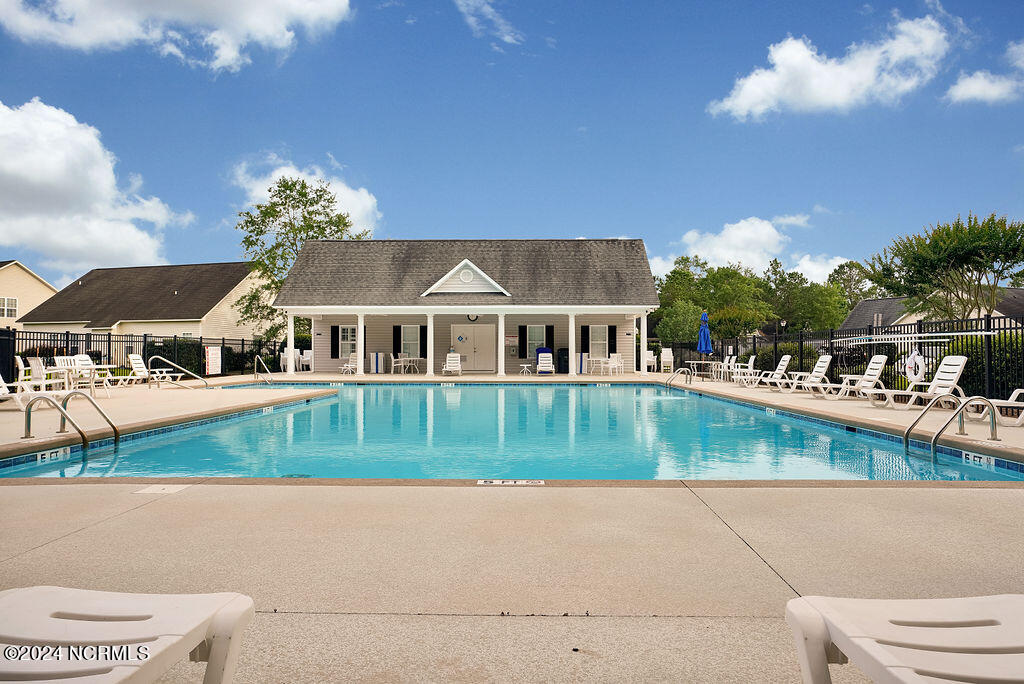 100565738 | Photo 42