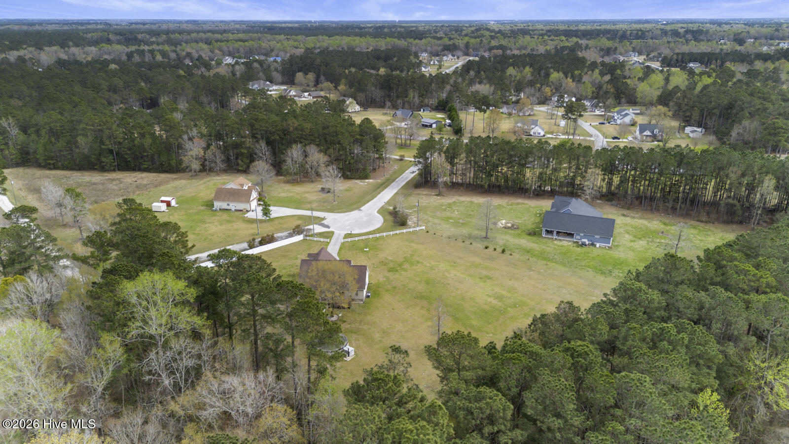 100563110 | Photo 54