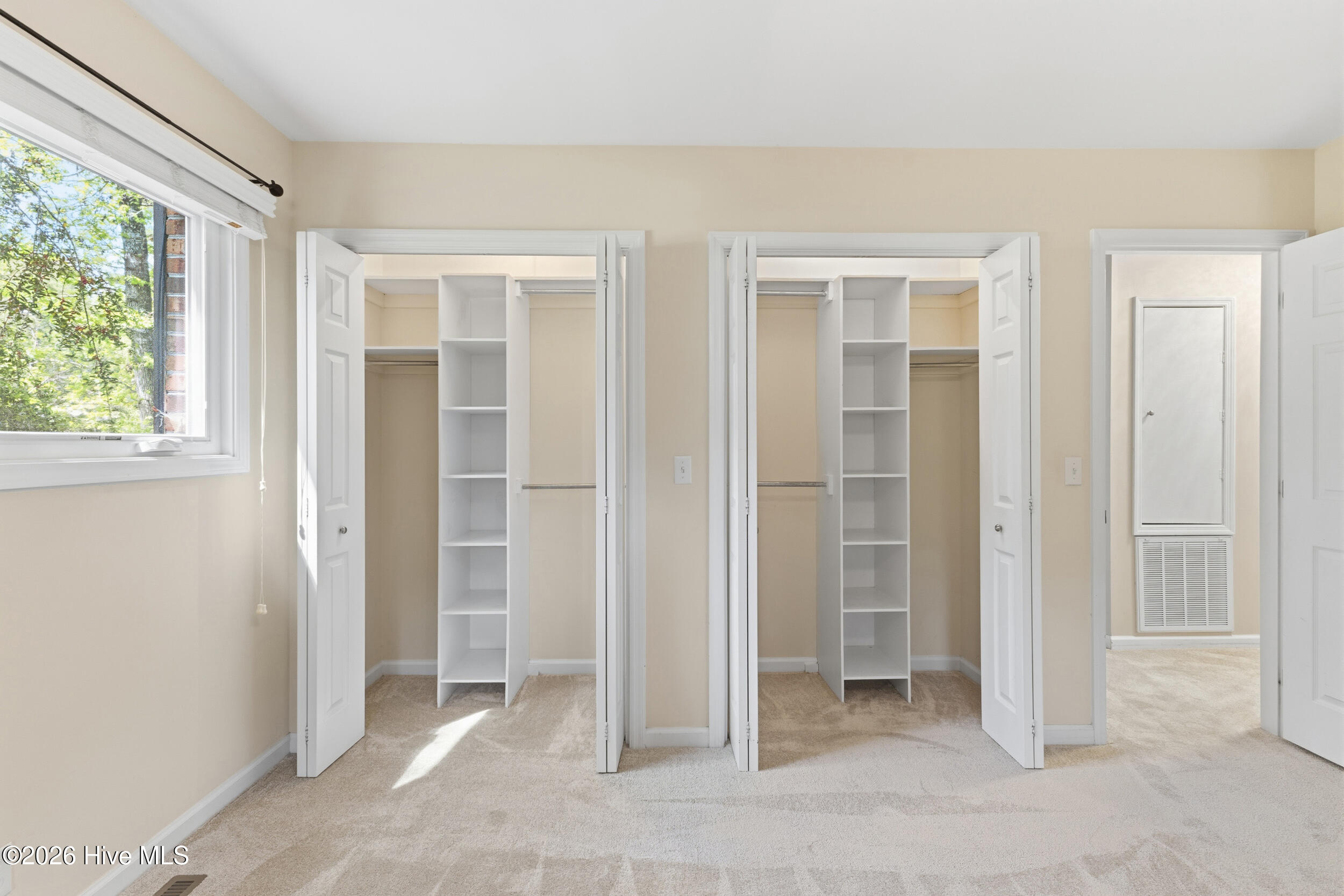 100565725 | Photo 10