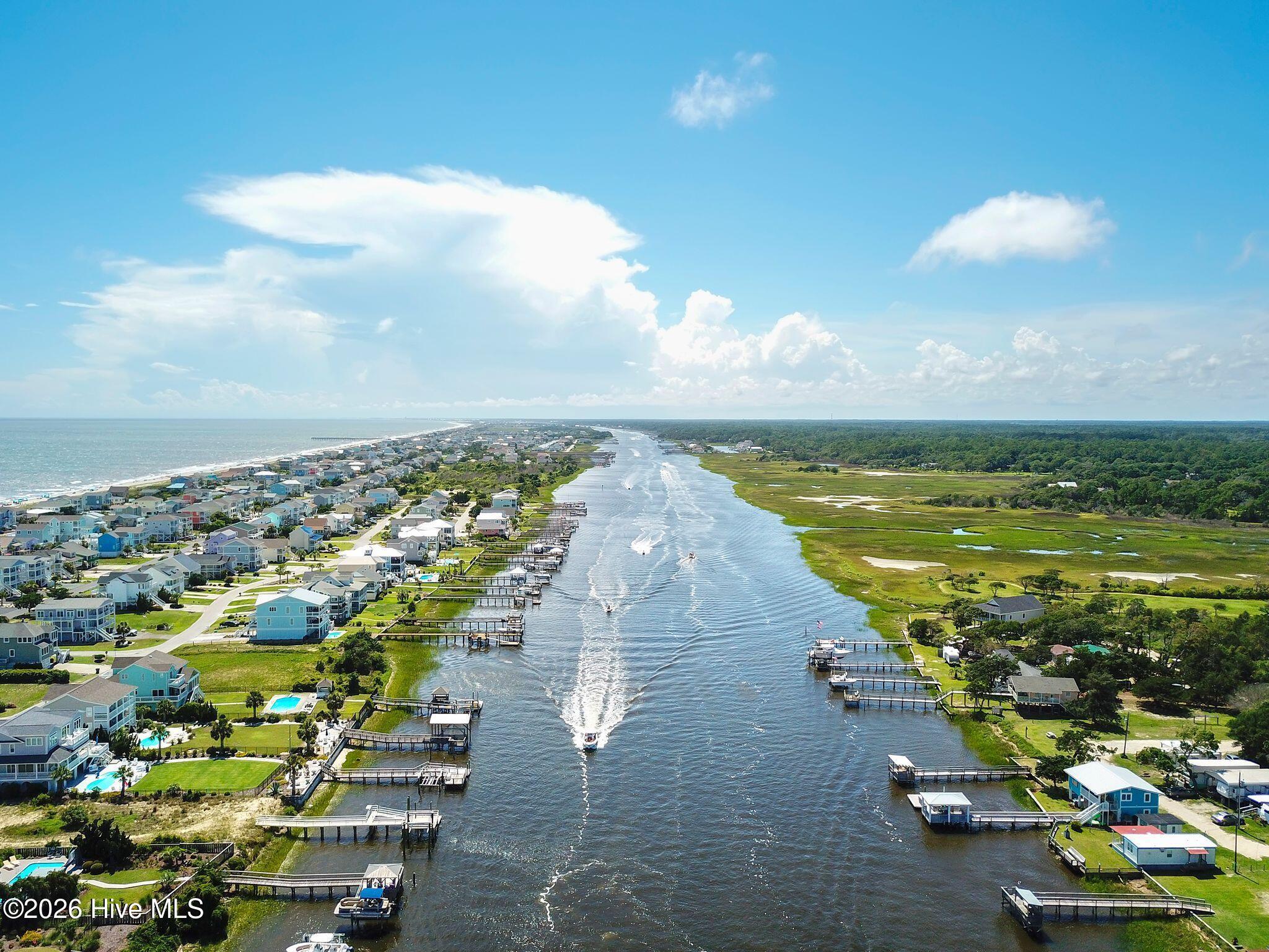 100560126 | Photo 40