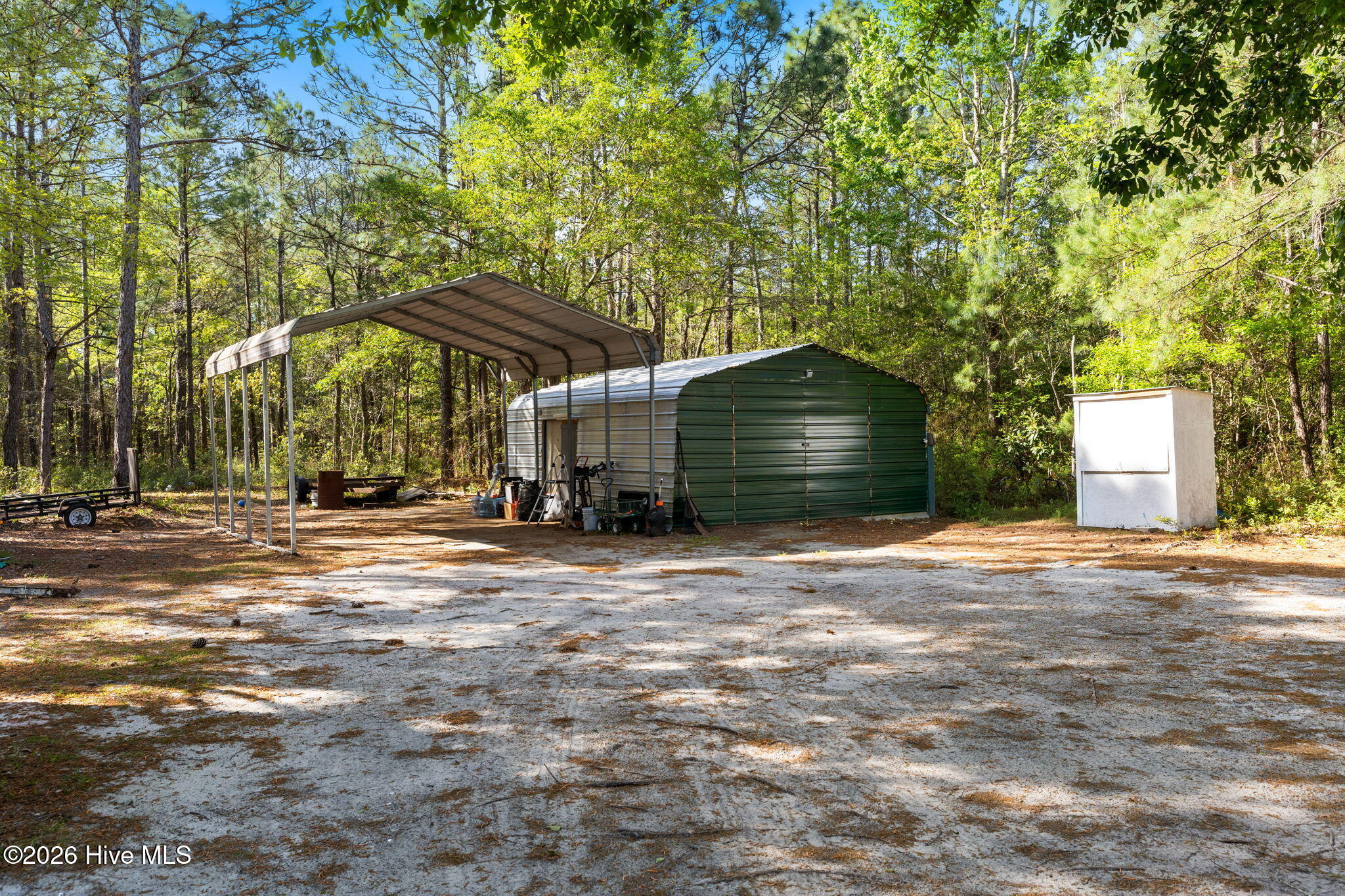 100567979 | Photo 24