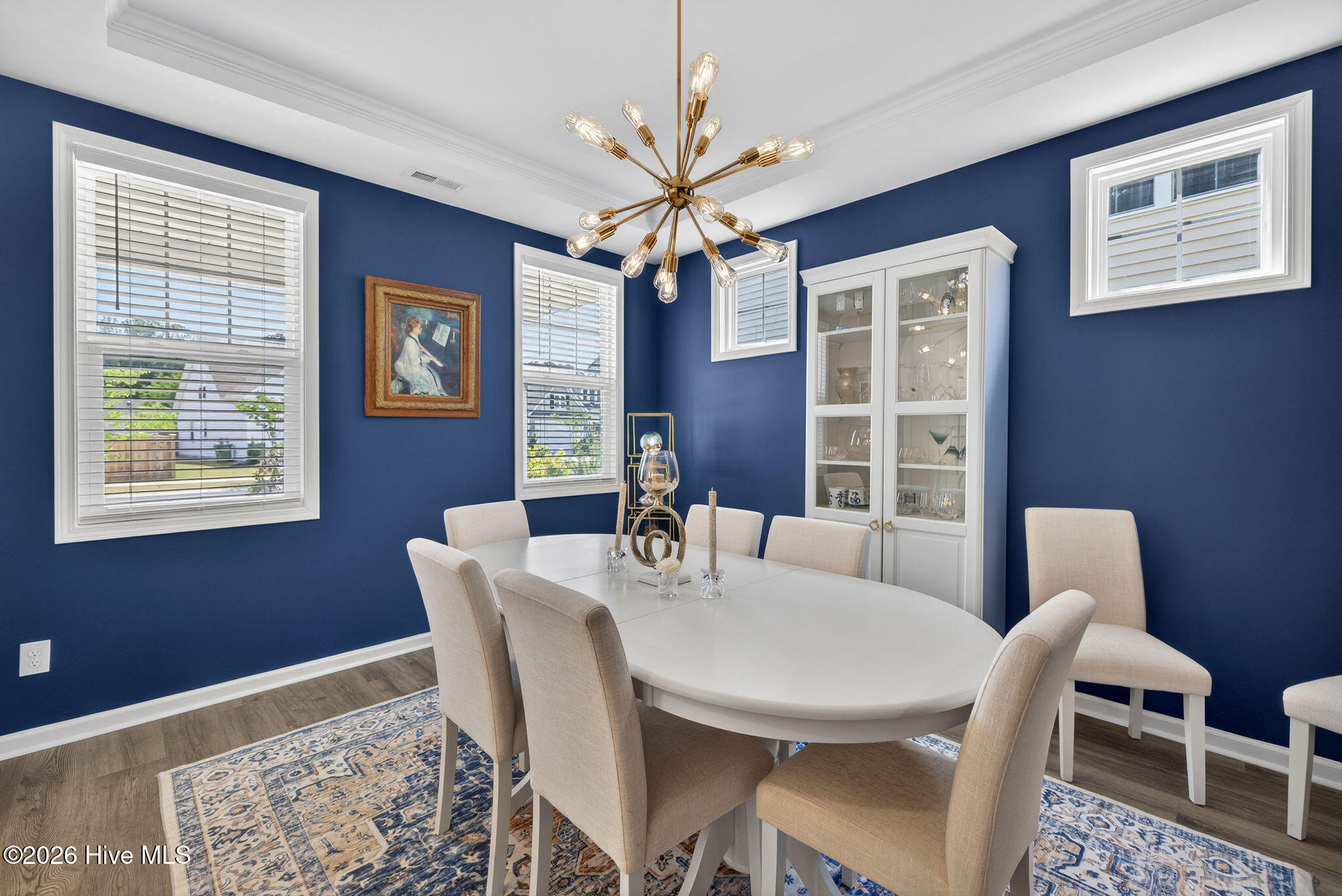 100569620 | Photo 12