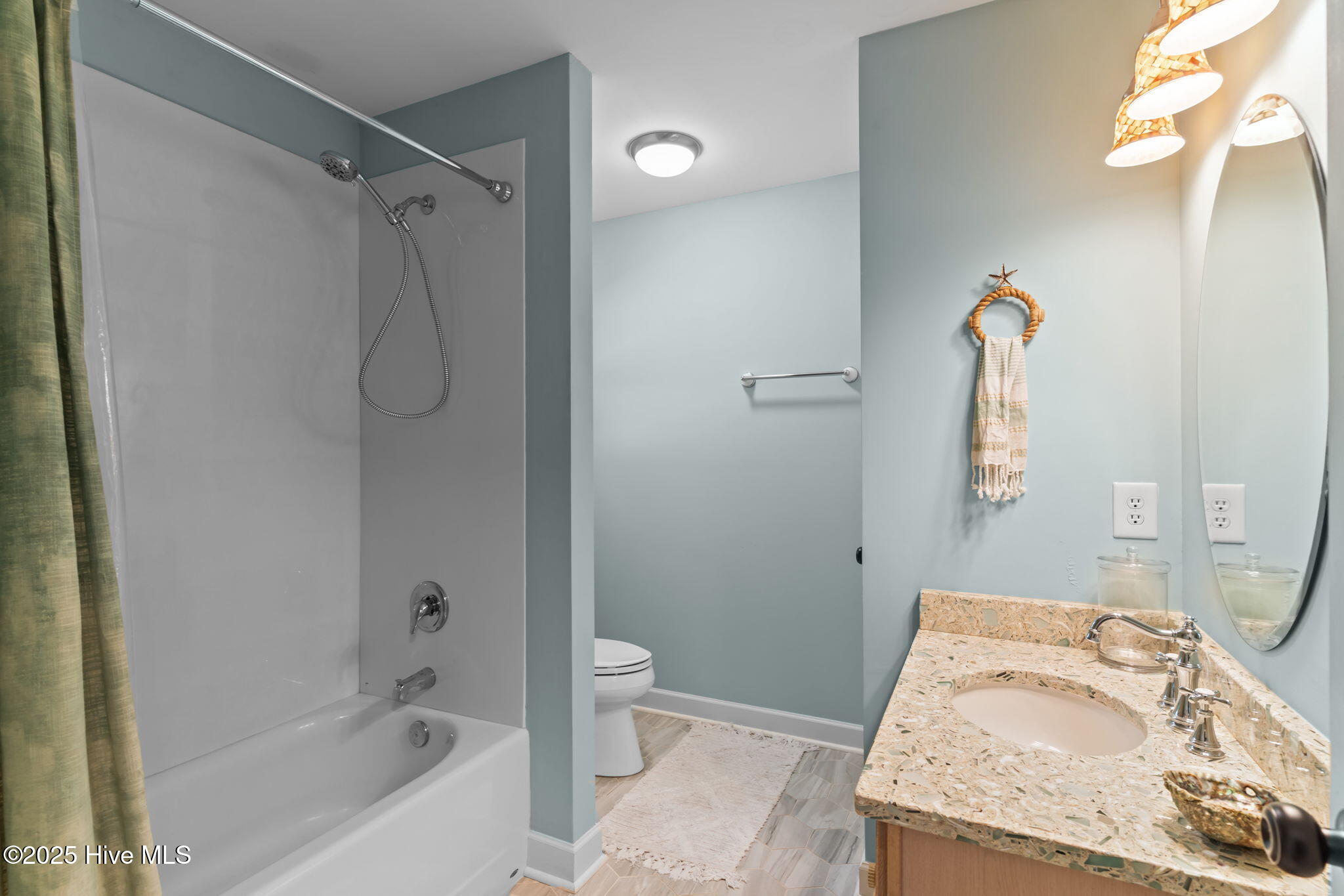 100537422 | Photo 36