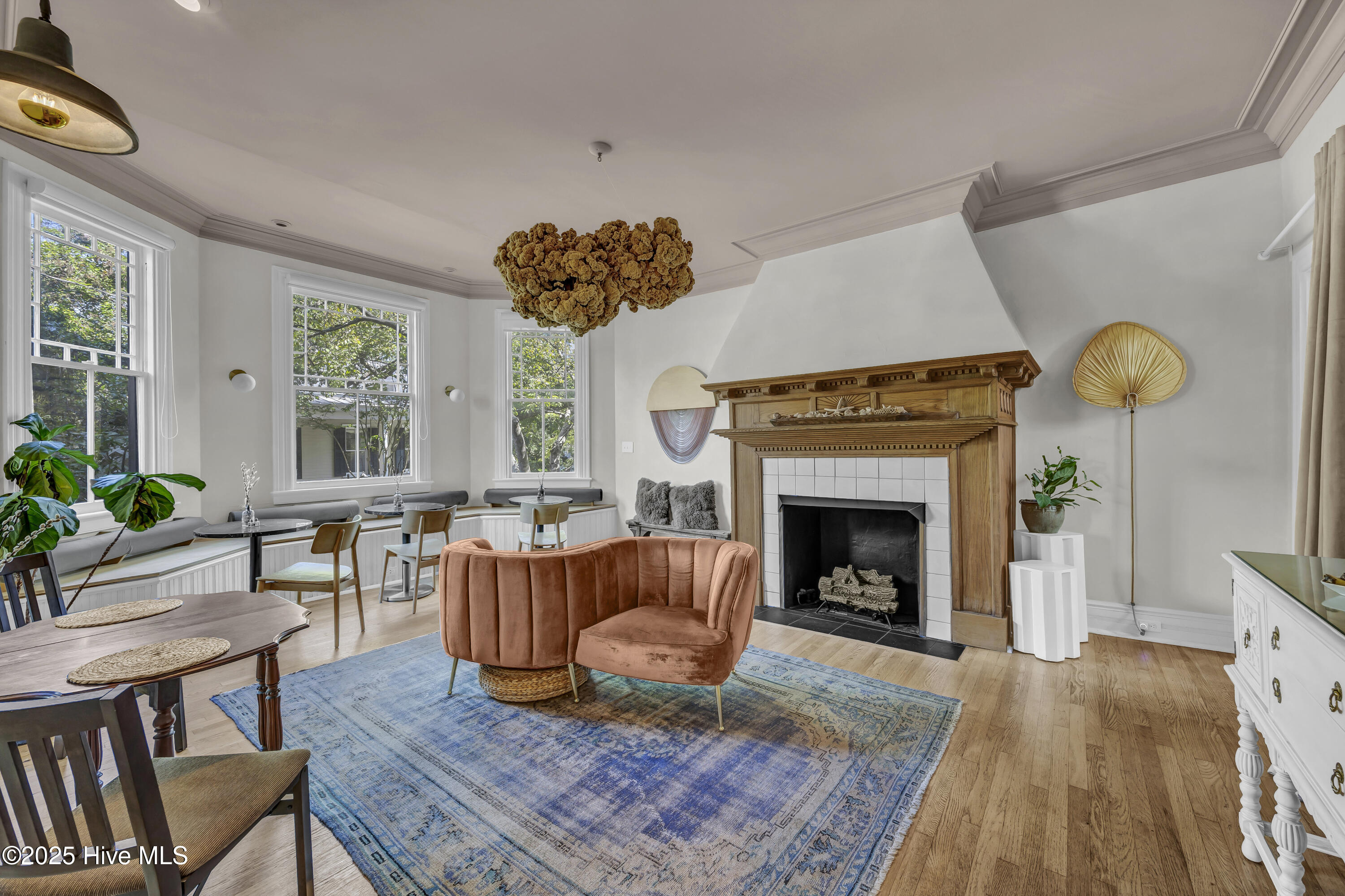 100531390 | Photo 12