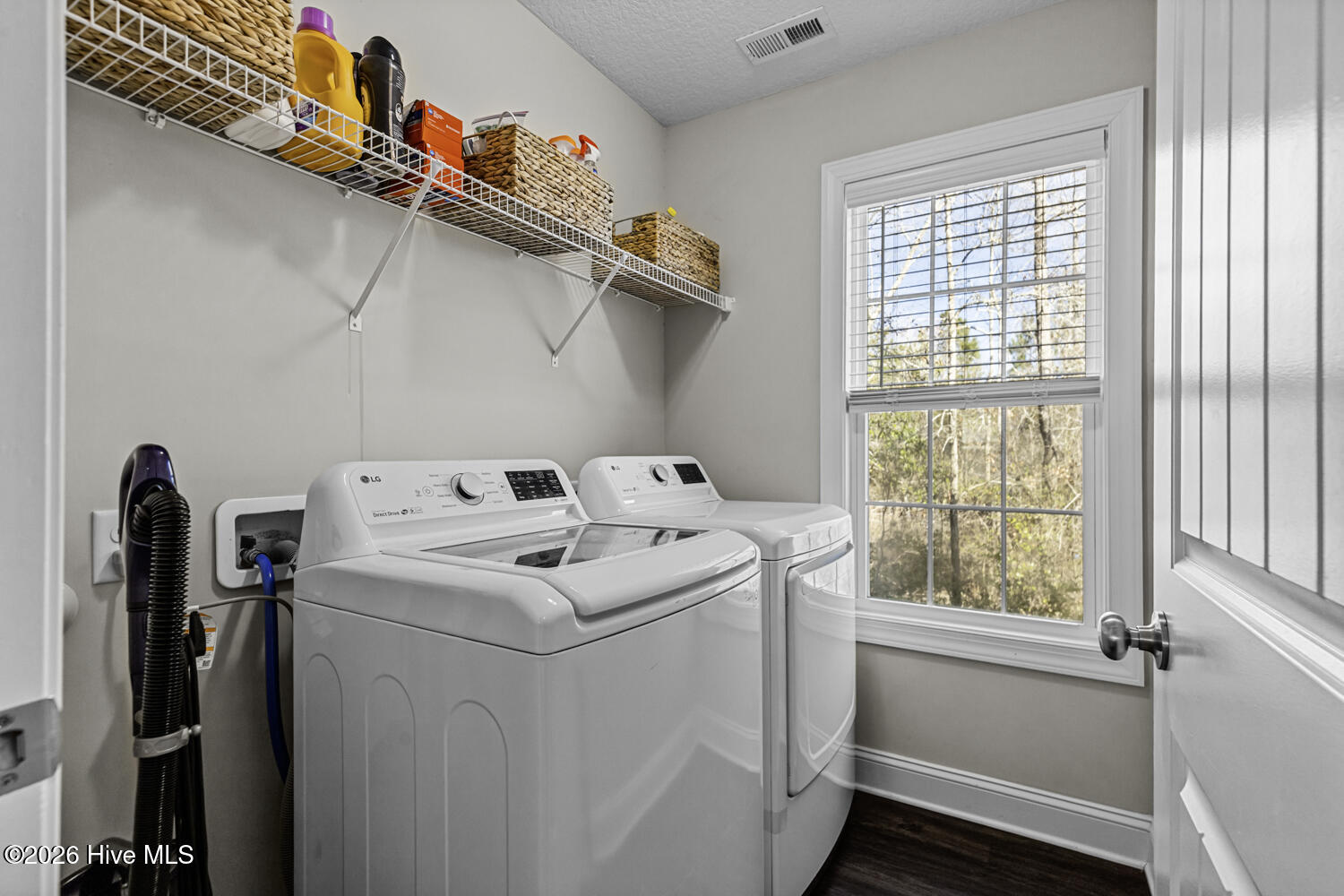 100552238 | Photo 25