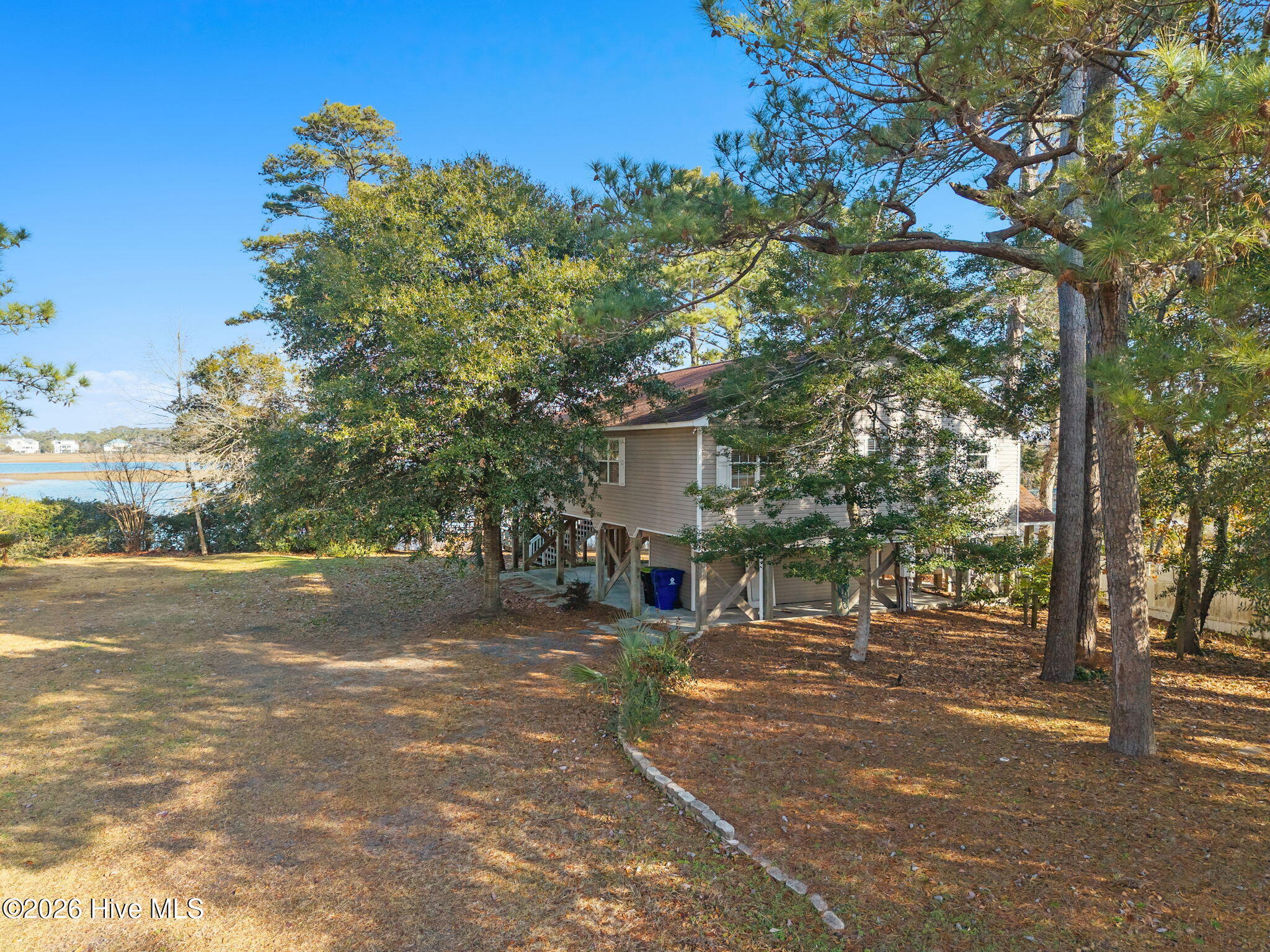 100548074 | Photo 10