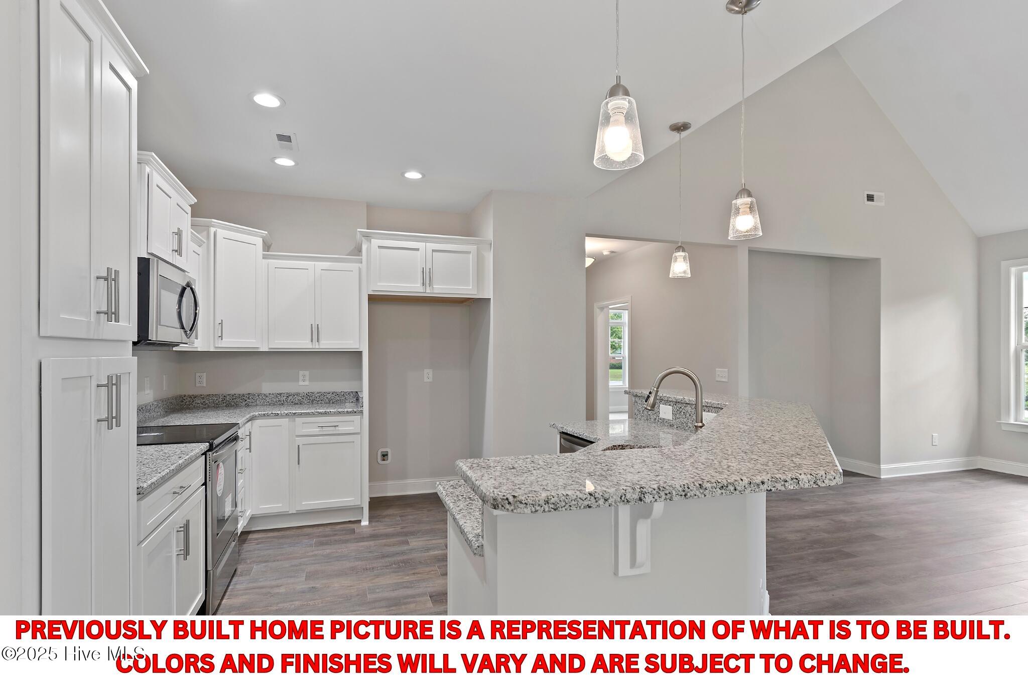 100550527 | Photo 15