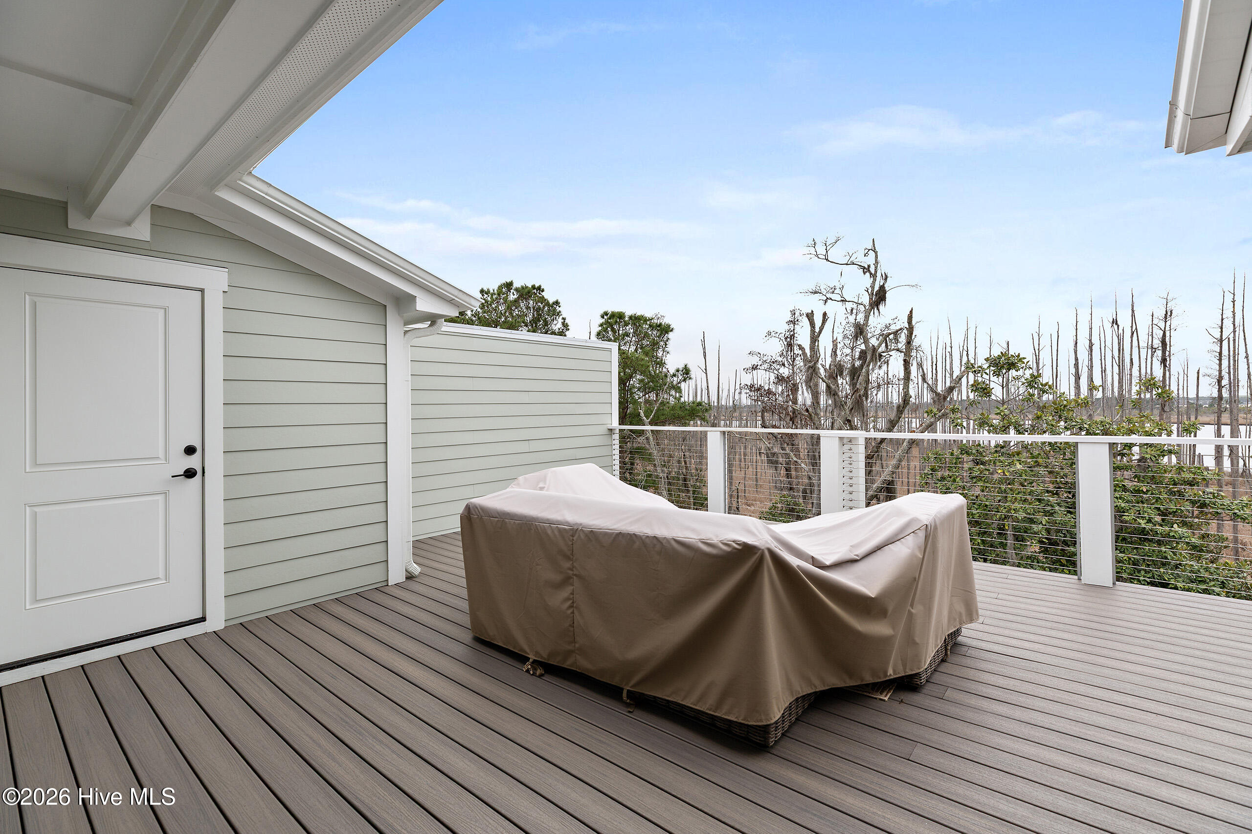 100563450 | Photo 47