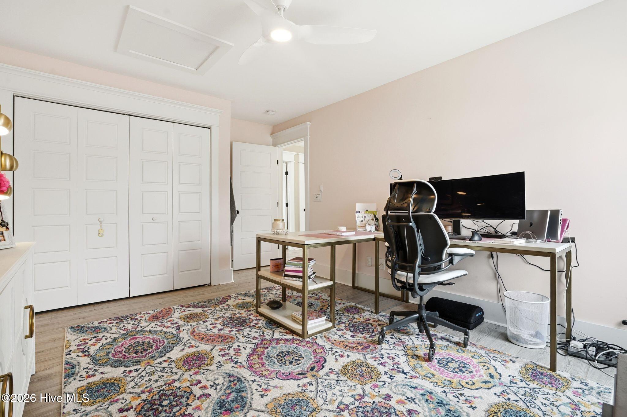 100559080 | Photo 59