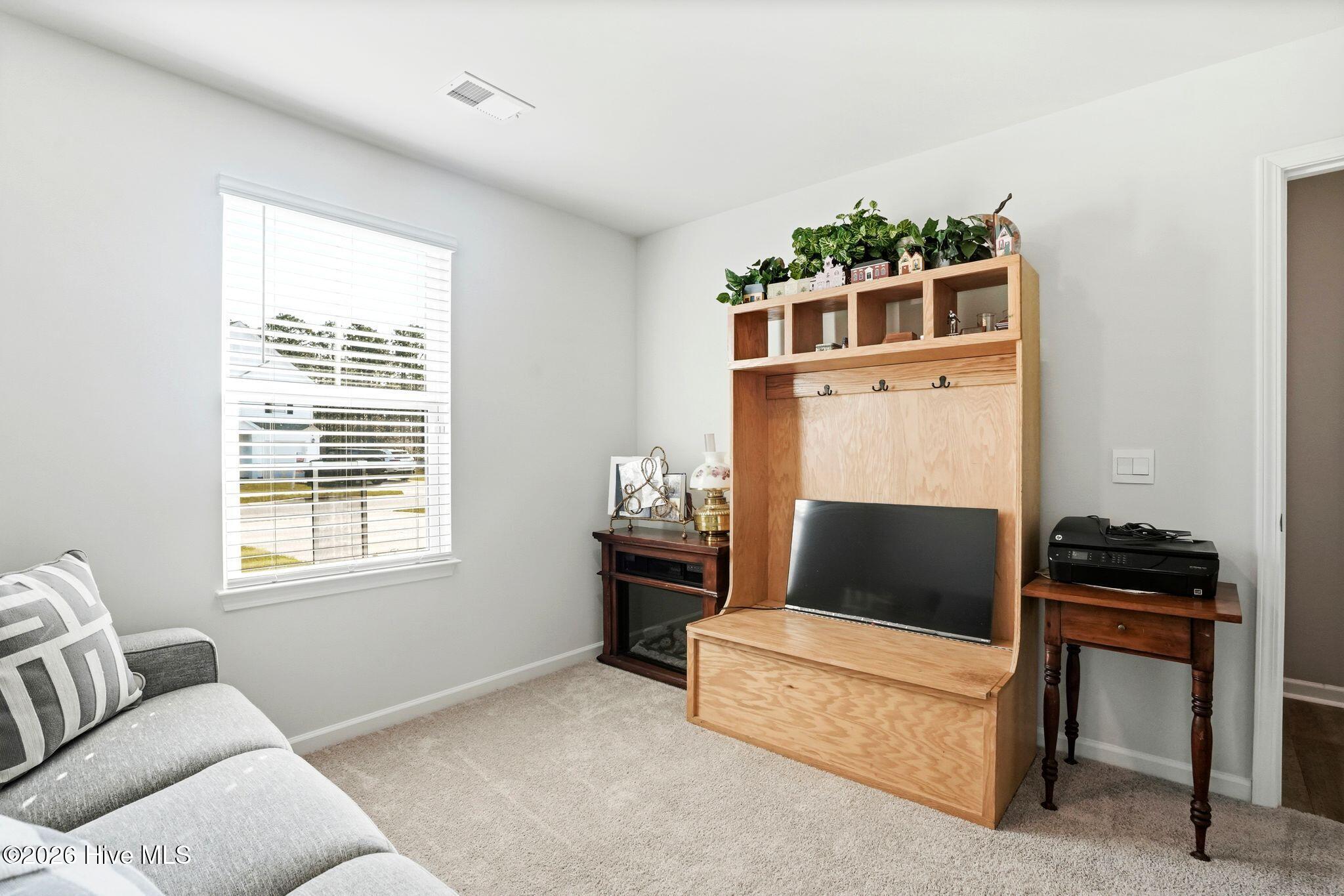 100565300 | Photo 17