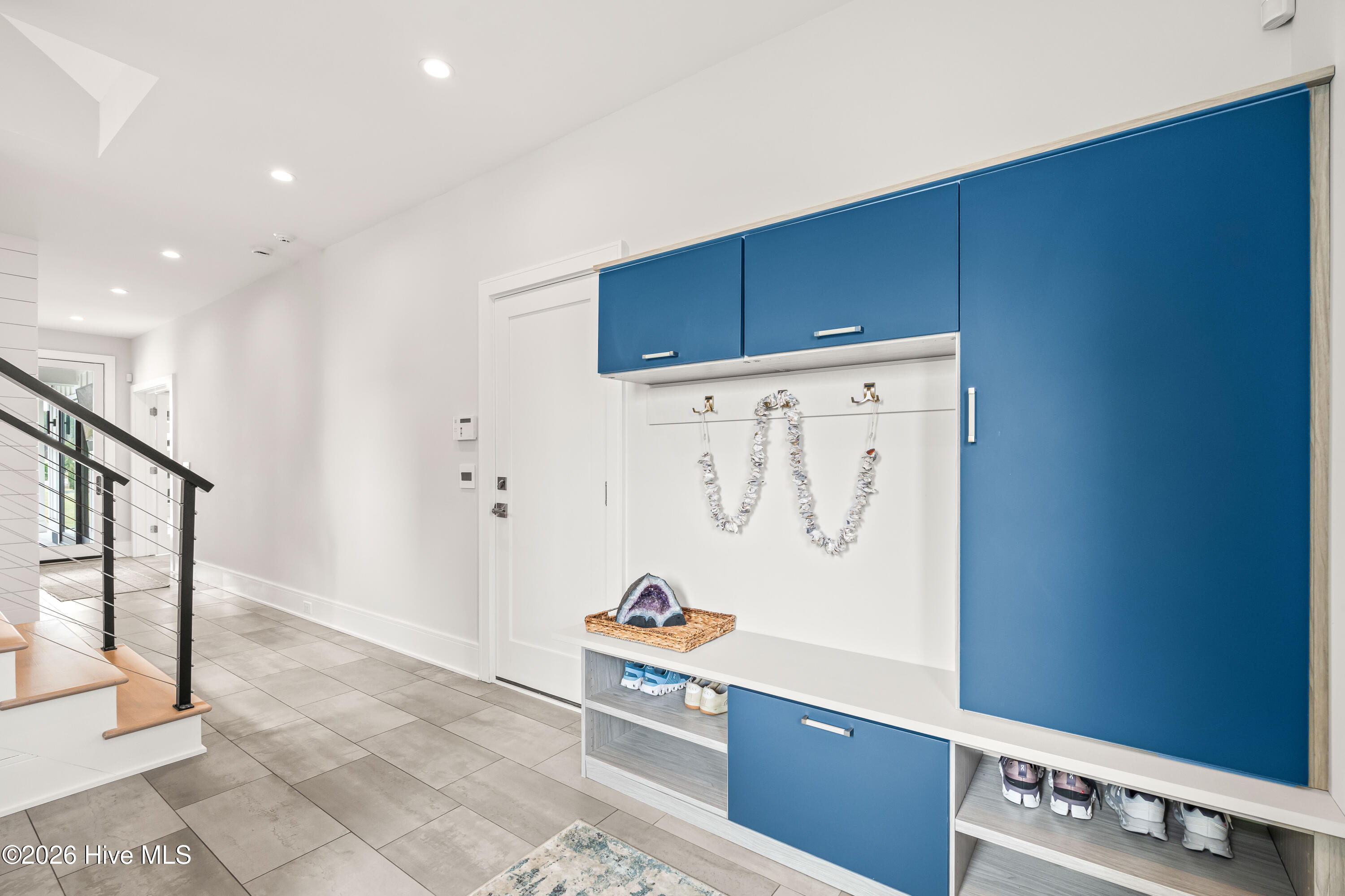 100567165 | Photo 70