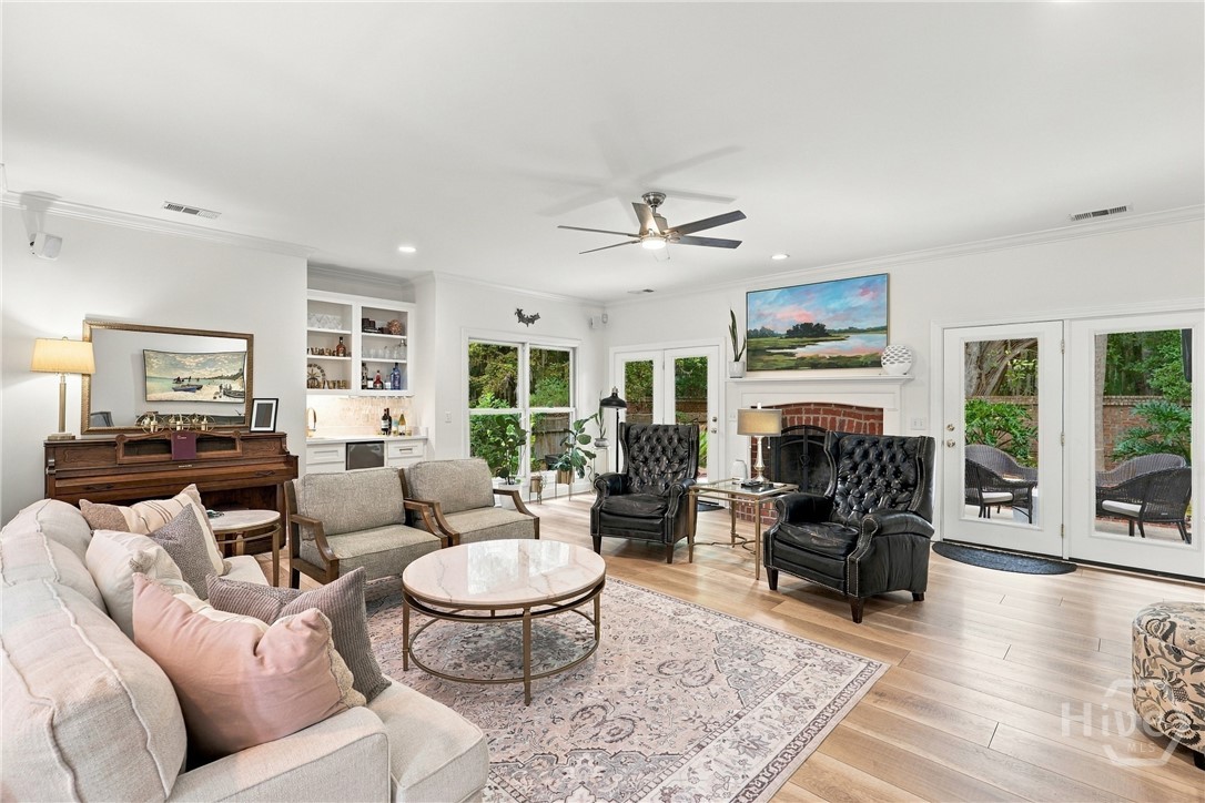 Photo 3 of Single family home for sale at 122 Winterberry Dr, Savannah, GA 31406 | MLS# SA366055 | Listing updated on 2026-10-09