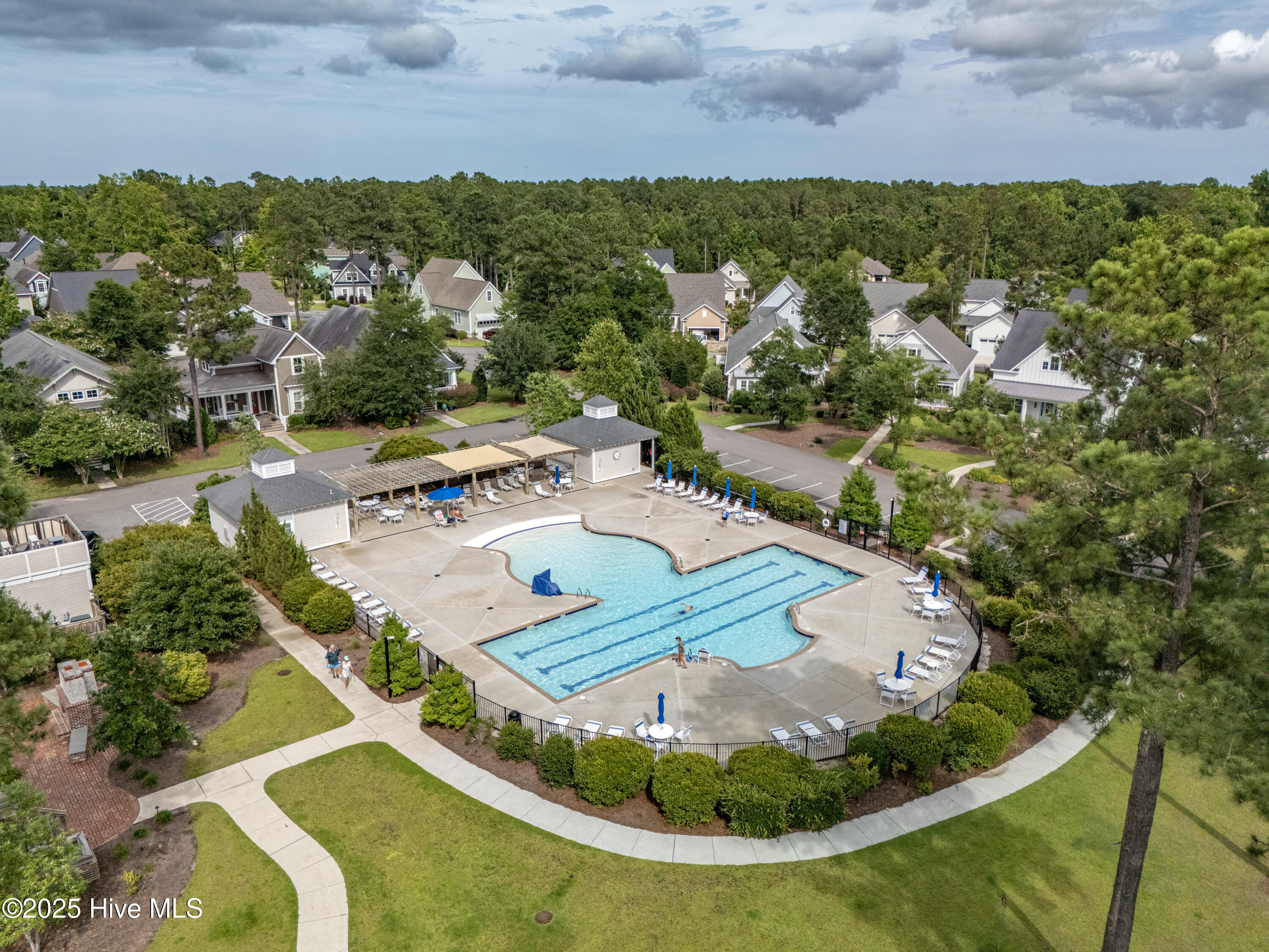 100537011 | Photo 84