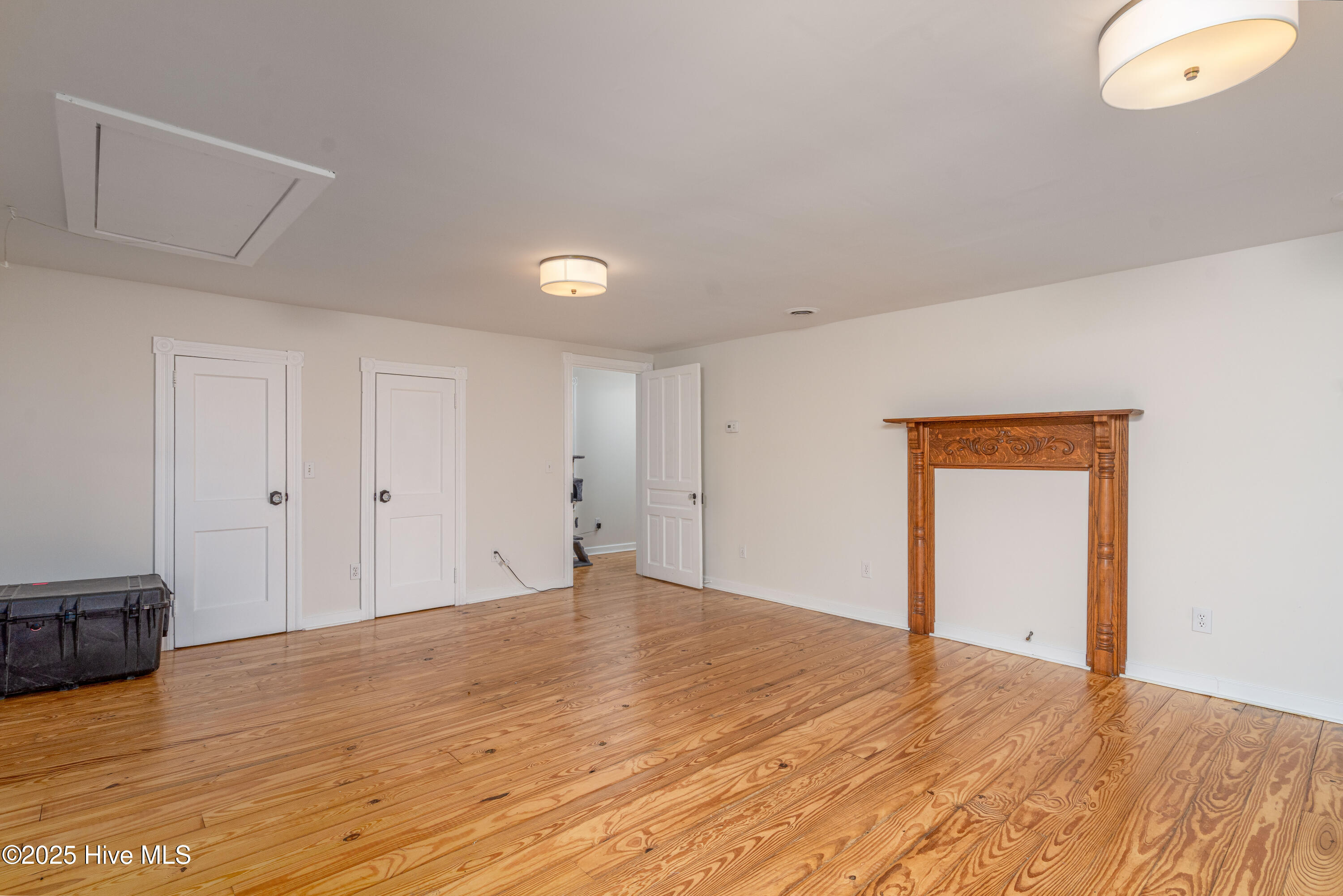 100536527 | Photo 32