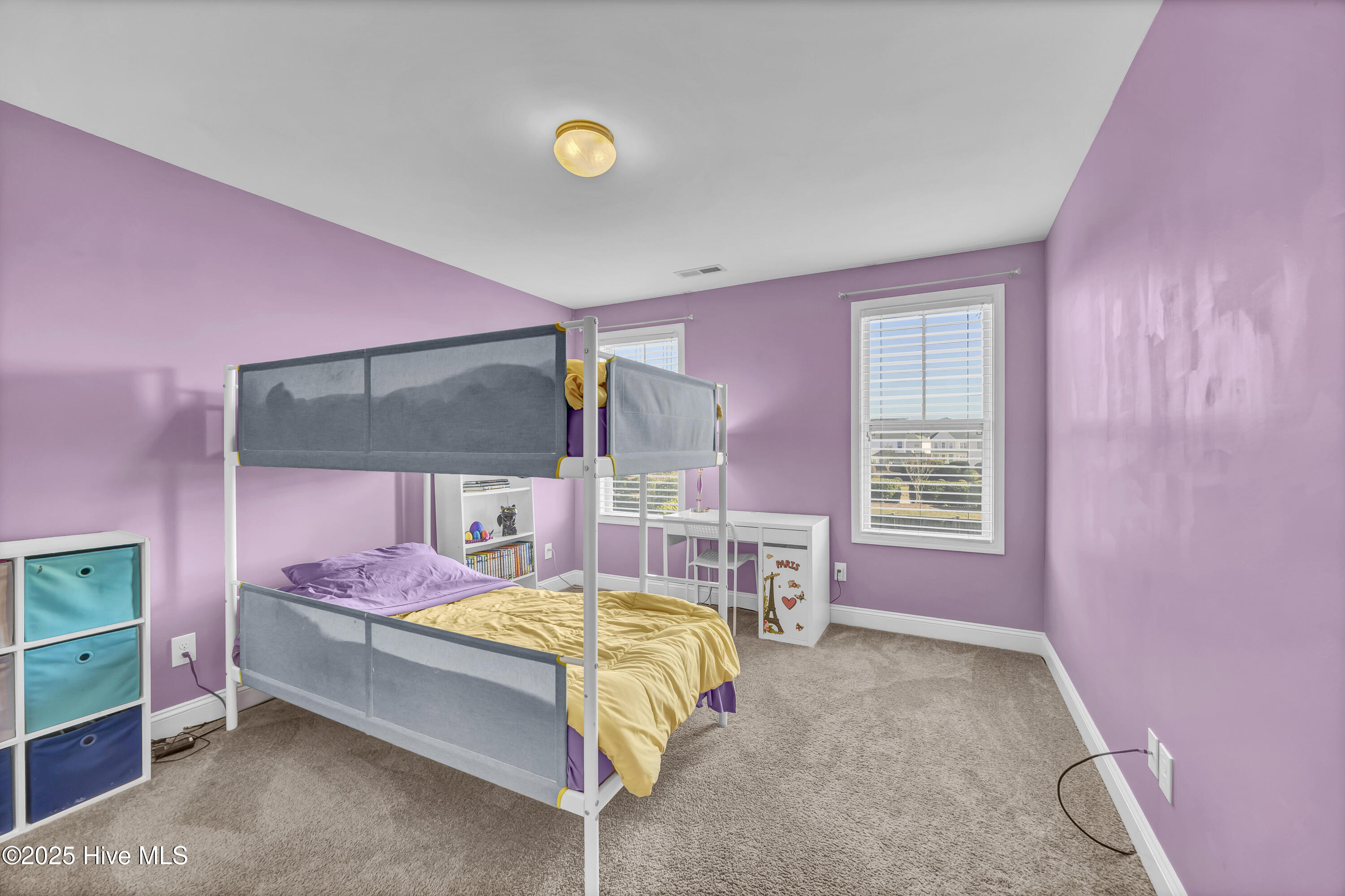 100549704 | Photo 43